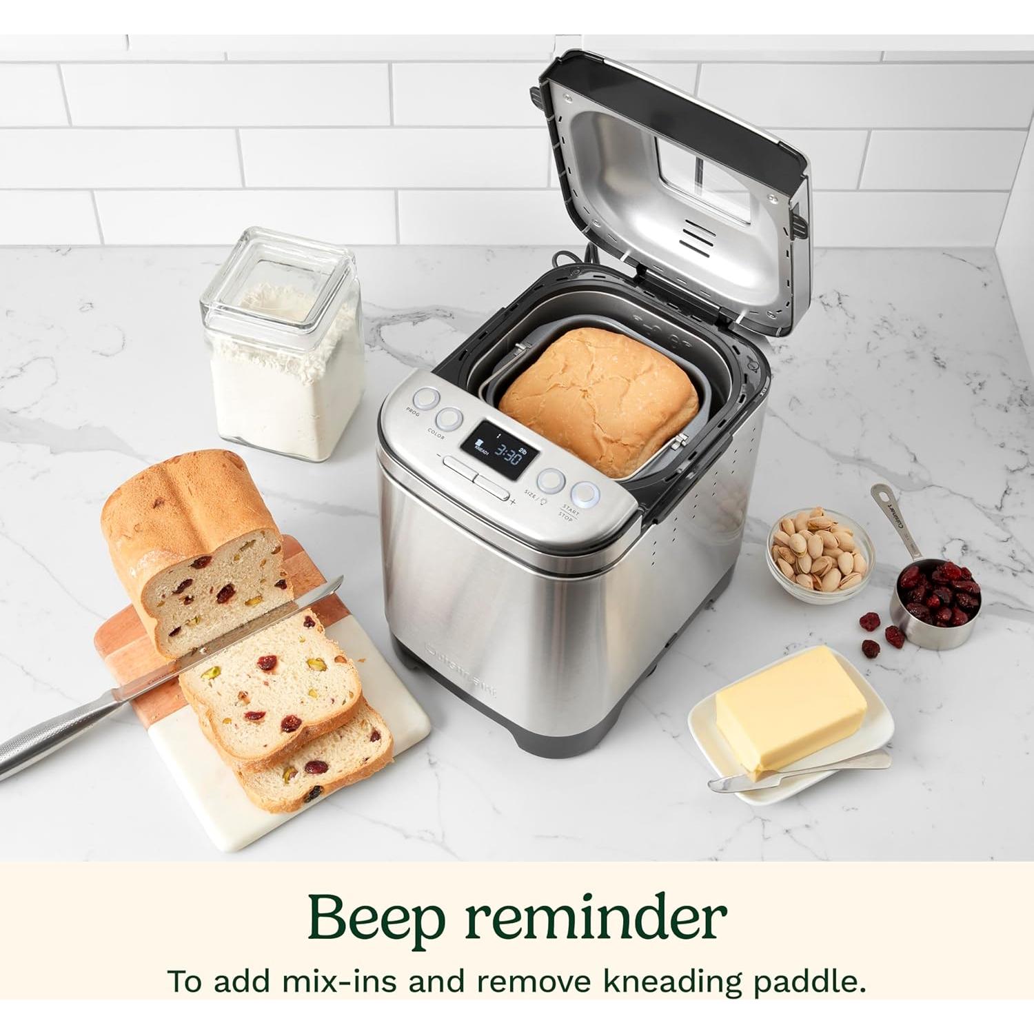 Máquina de Pan Cuisinart CBK-110NAS Compacta 2lb Automática