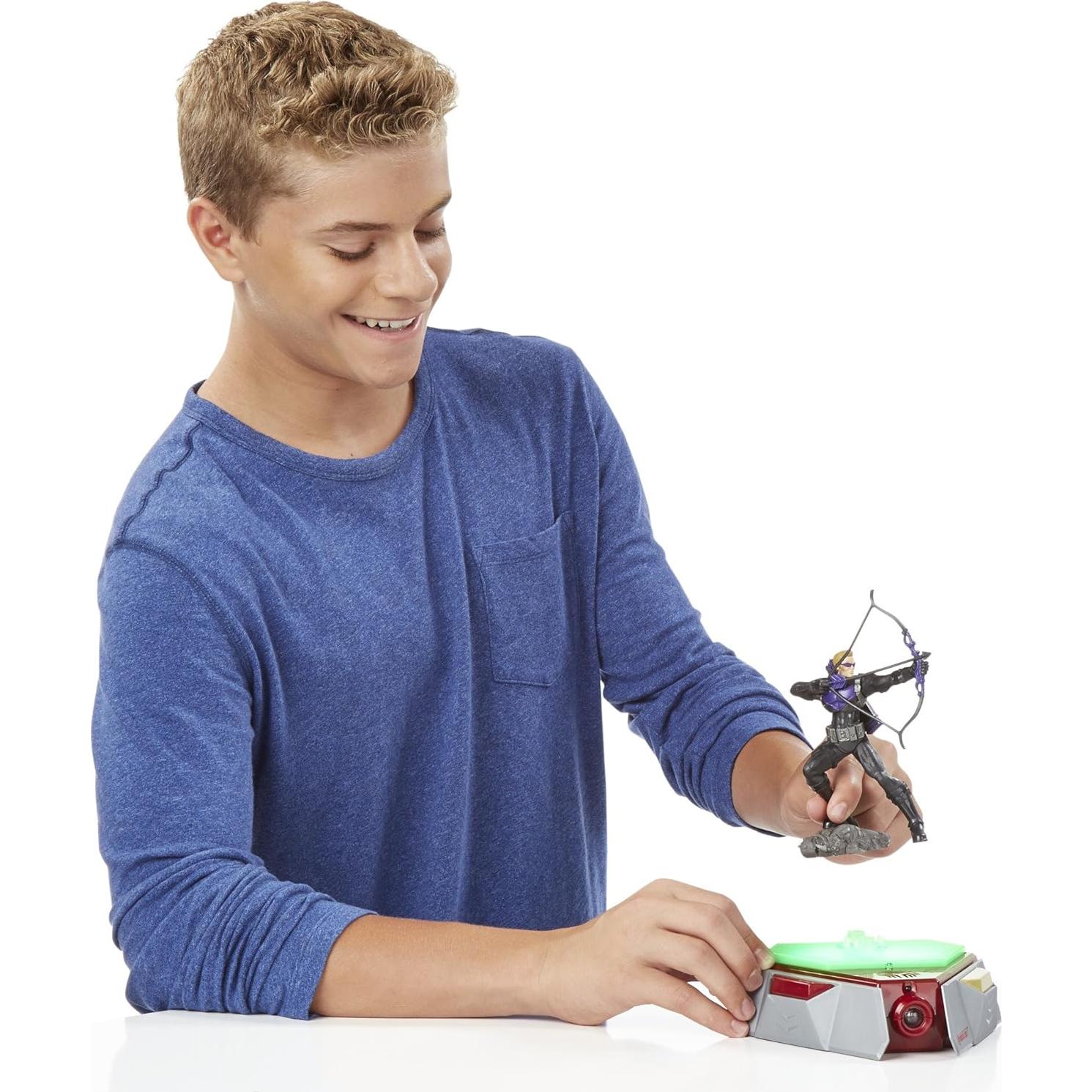 Figura Inteligente de Héroe Hasbro Playmation Hawkeye