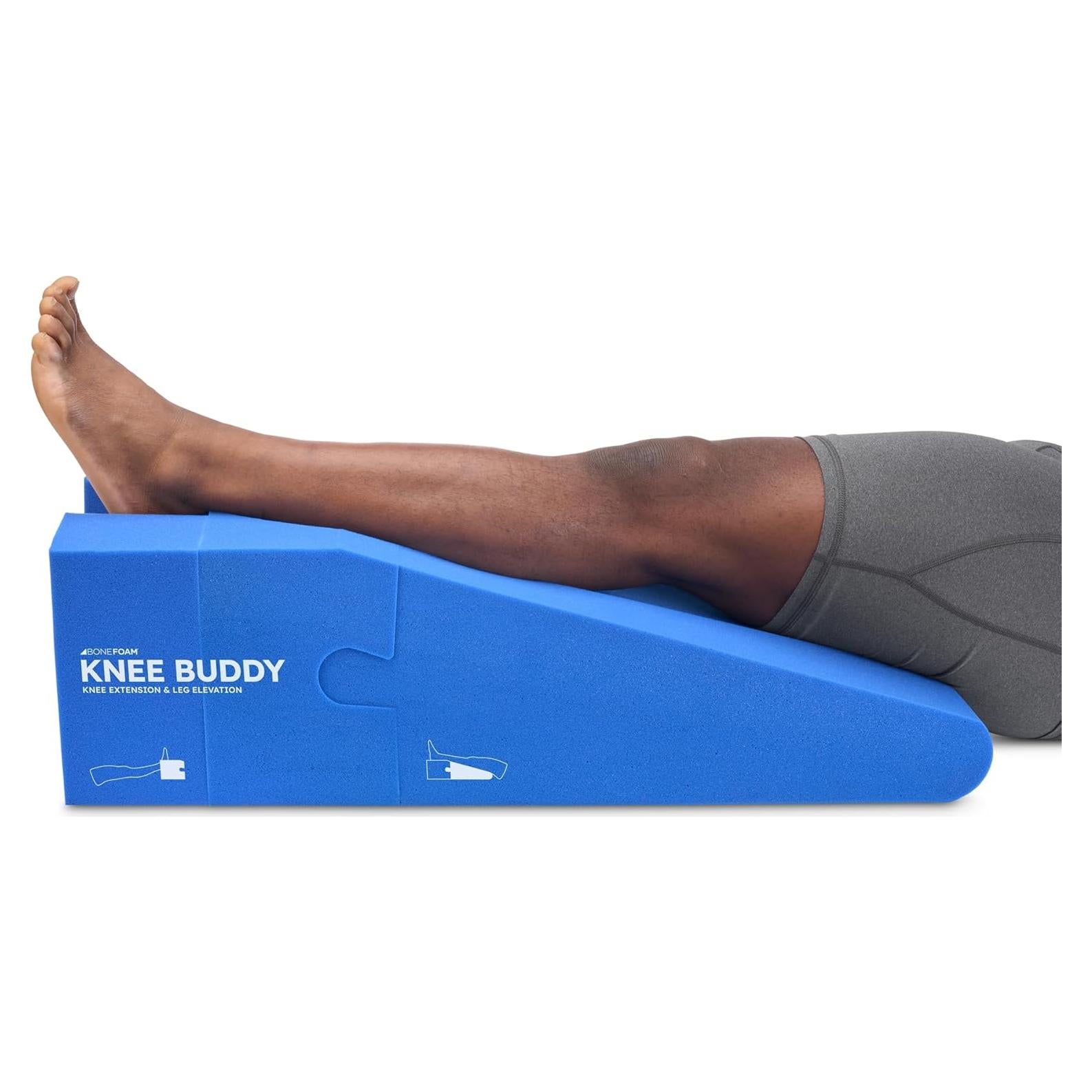 Almohada Elevadora Knee Buddy Bone Foam para Recuperación Post Cirugía