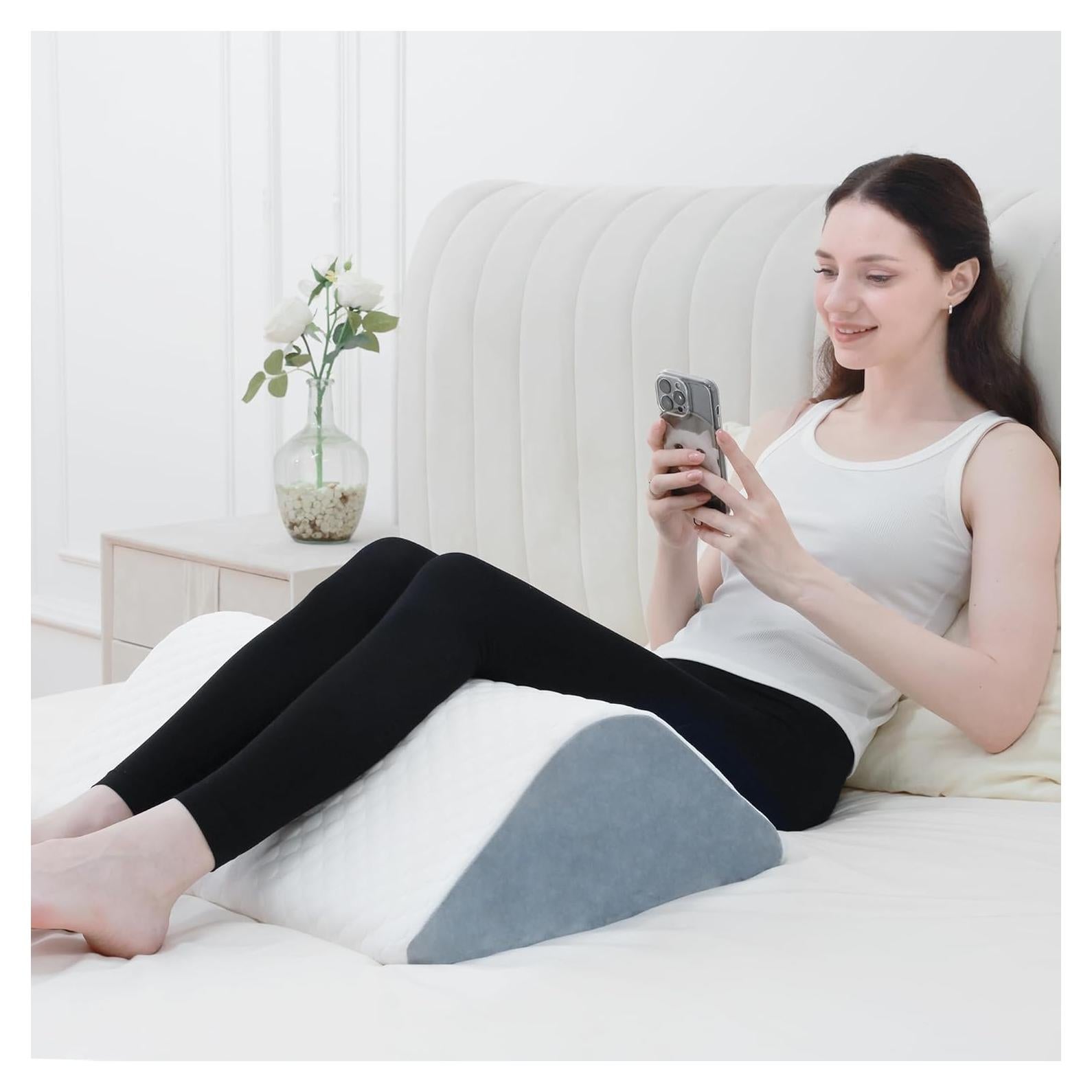 Knee Wedge Pillow Bed Wedge Pillow for Sleeping, Wedge Pillows for After Surgery Leg Pillow for Knee Pain Relief, Back Pain, Sciatica, Hip Support