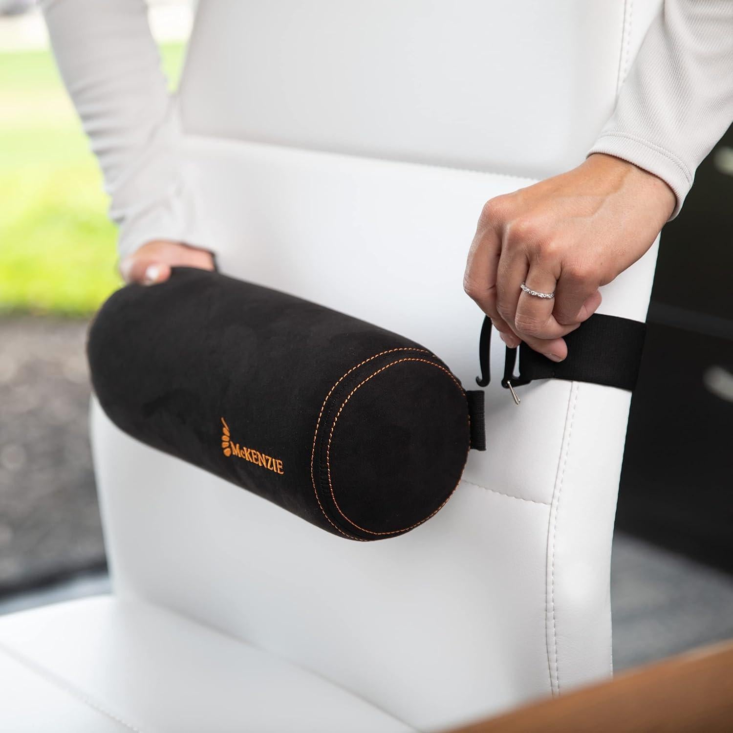 Almohada Lumbar OPTP McKenzie 27.94x12.07cm Firme Negra