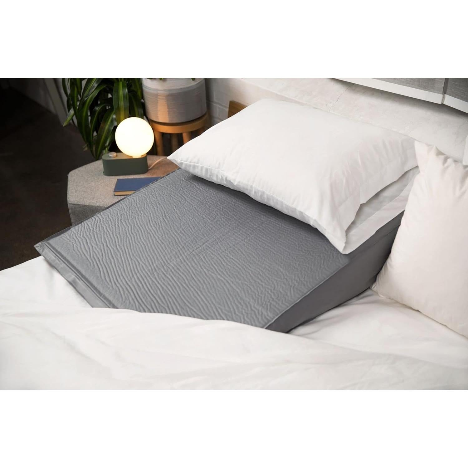 Cojín en cuña autoinflable Travelwedge PRO 55.88 cm