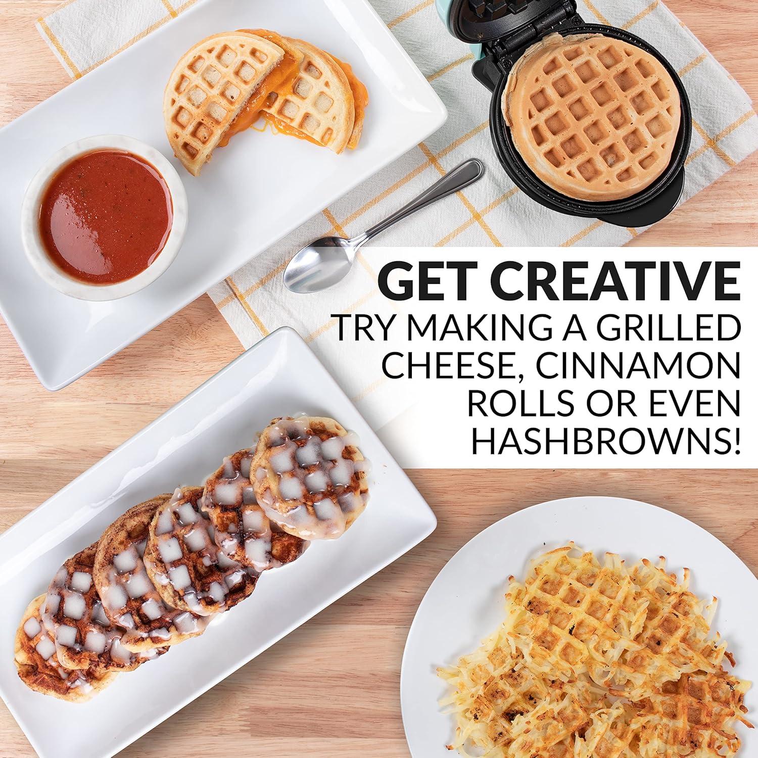 Mini Waffle Maker Nostalgia Aqua 12.7 cm Superficie Doble