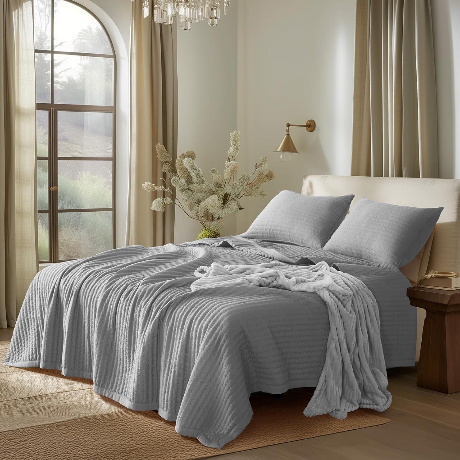 KASENTEX Colcha Doble/Reina Microfibra Gris + 2 Fundas