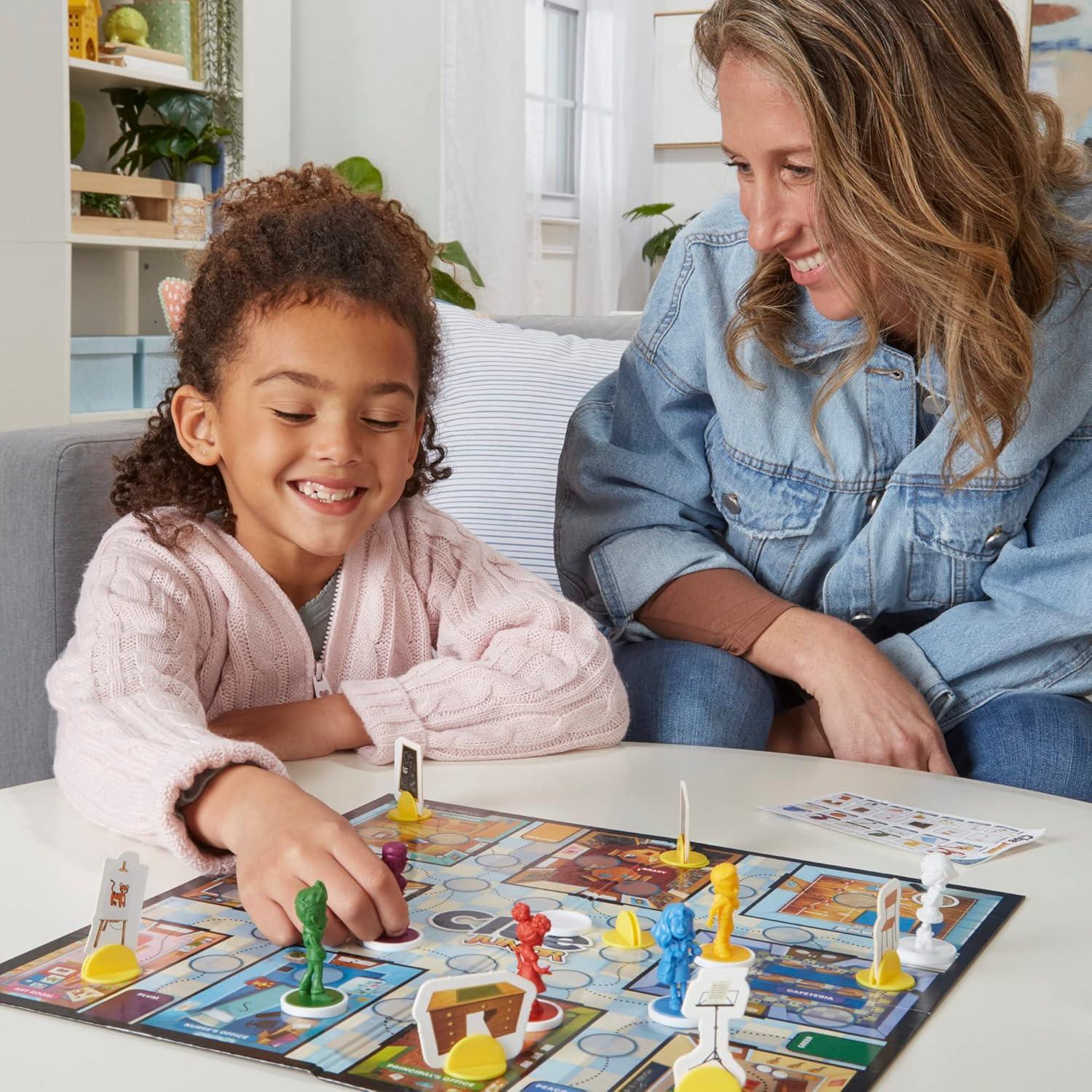 Juego de Mesa Clue Junior Hasbro | 2 Juegos en 1 para Niños