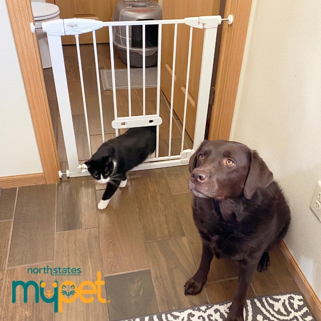 Puerta para Mascotas North States 30" Alta Ajustable Blanca