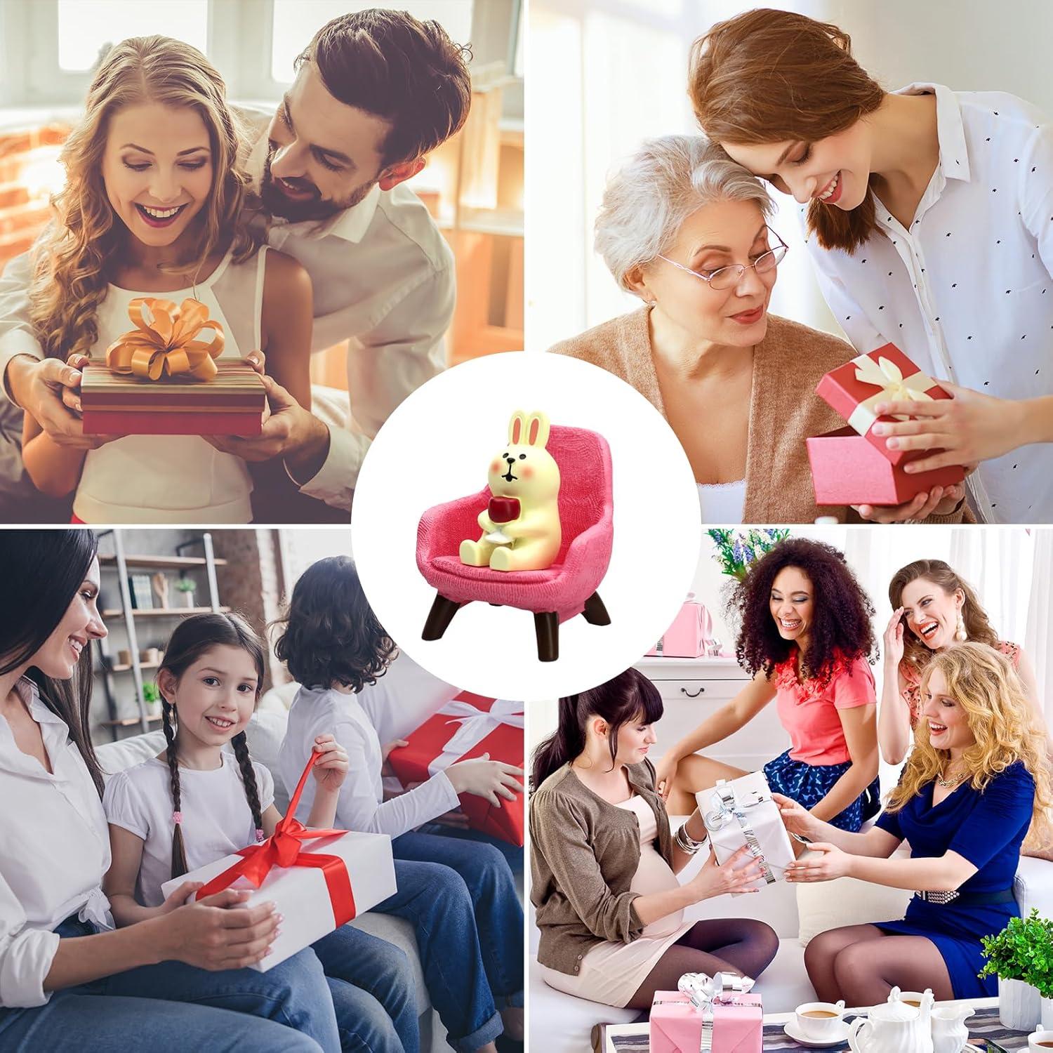 Mini Figura Conejo Resina RAQWI Sofá Rosa 4,06 cm