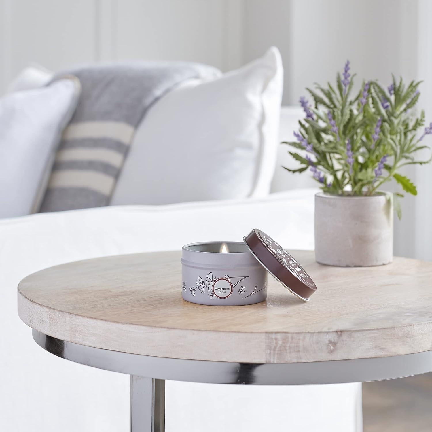 Vela de Soja Mrs. Meyer's Lavanda 82 g - 12 Horas Quema