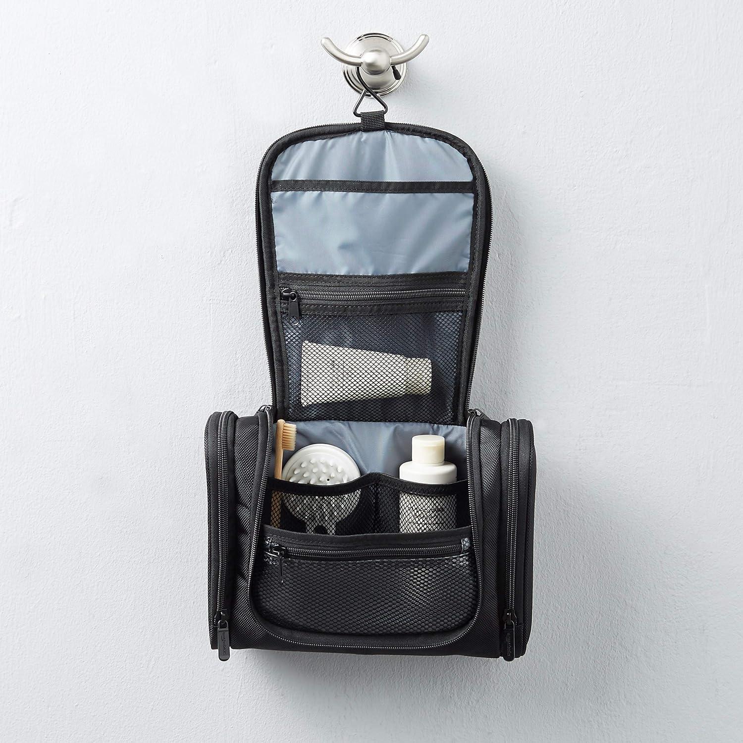 Organizador de Aseo Colgante Amazon Basics 25x21x9 cm Negro