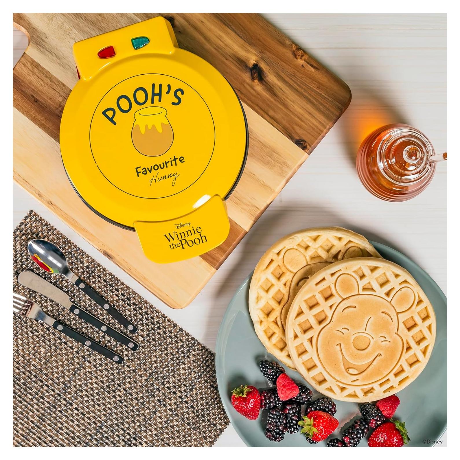 Máquina de Waffles Uncanny Brands Winnie the Pooh 900W