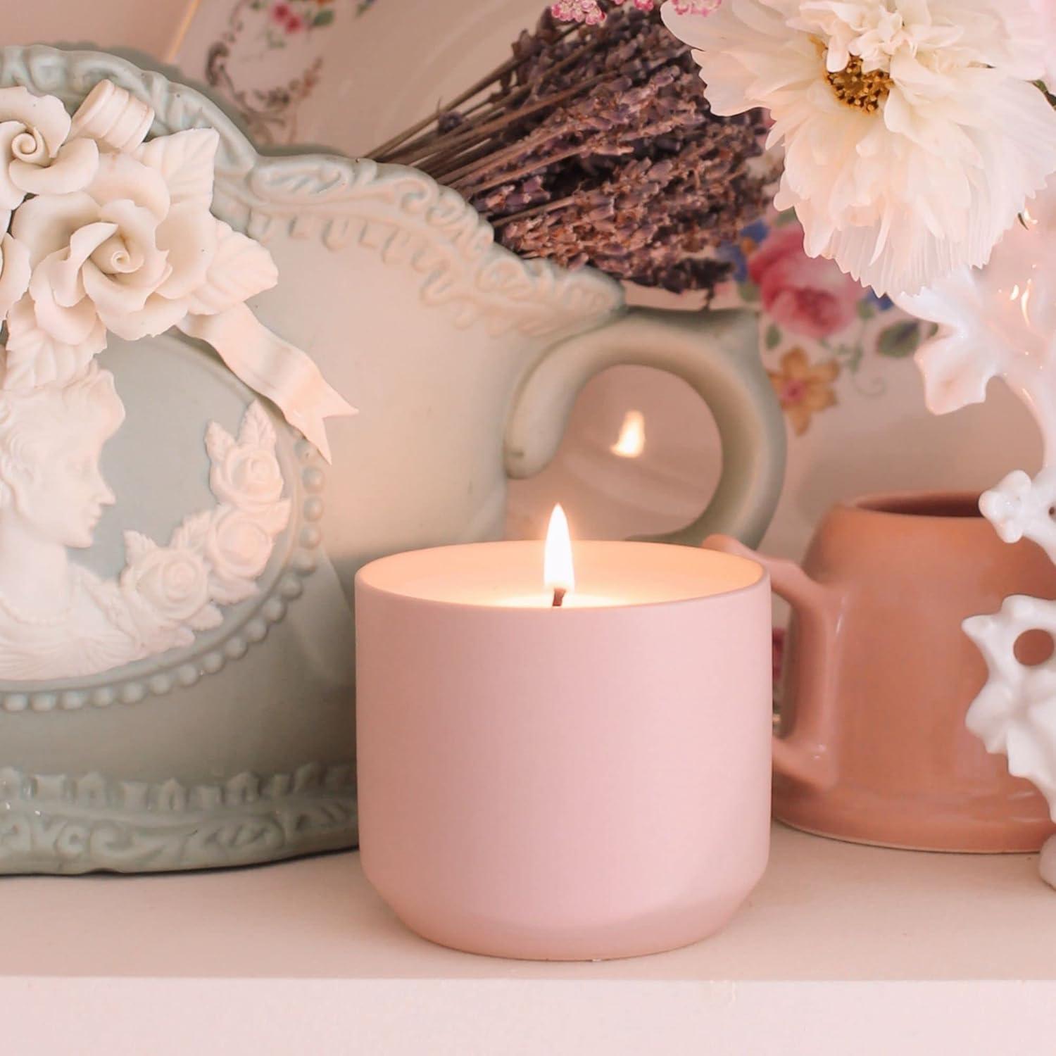 Vela aromática Hyggelight Adelyn 8 oz sándalo vainilla