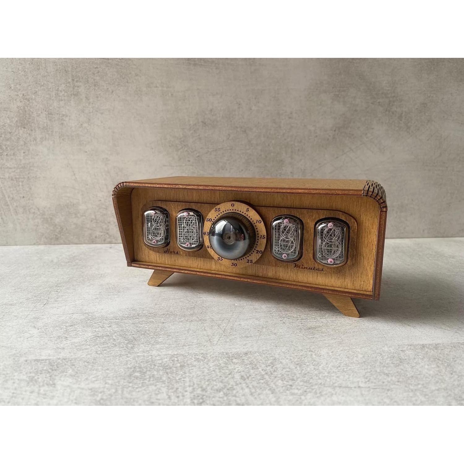 Reloj de mesa Nixie IN-12 hecho a mano - Vintage - Madera