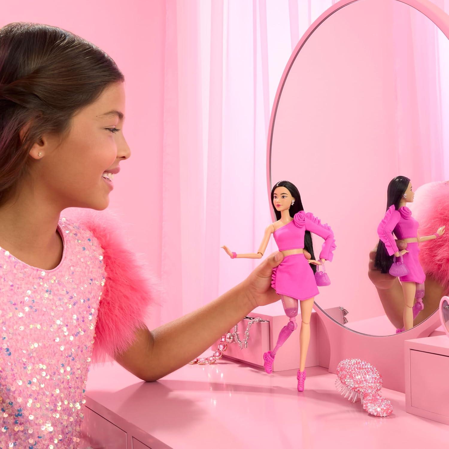 Muñeca Barbie Estilo Deluxe Mattel con Atuendo Barbiecore