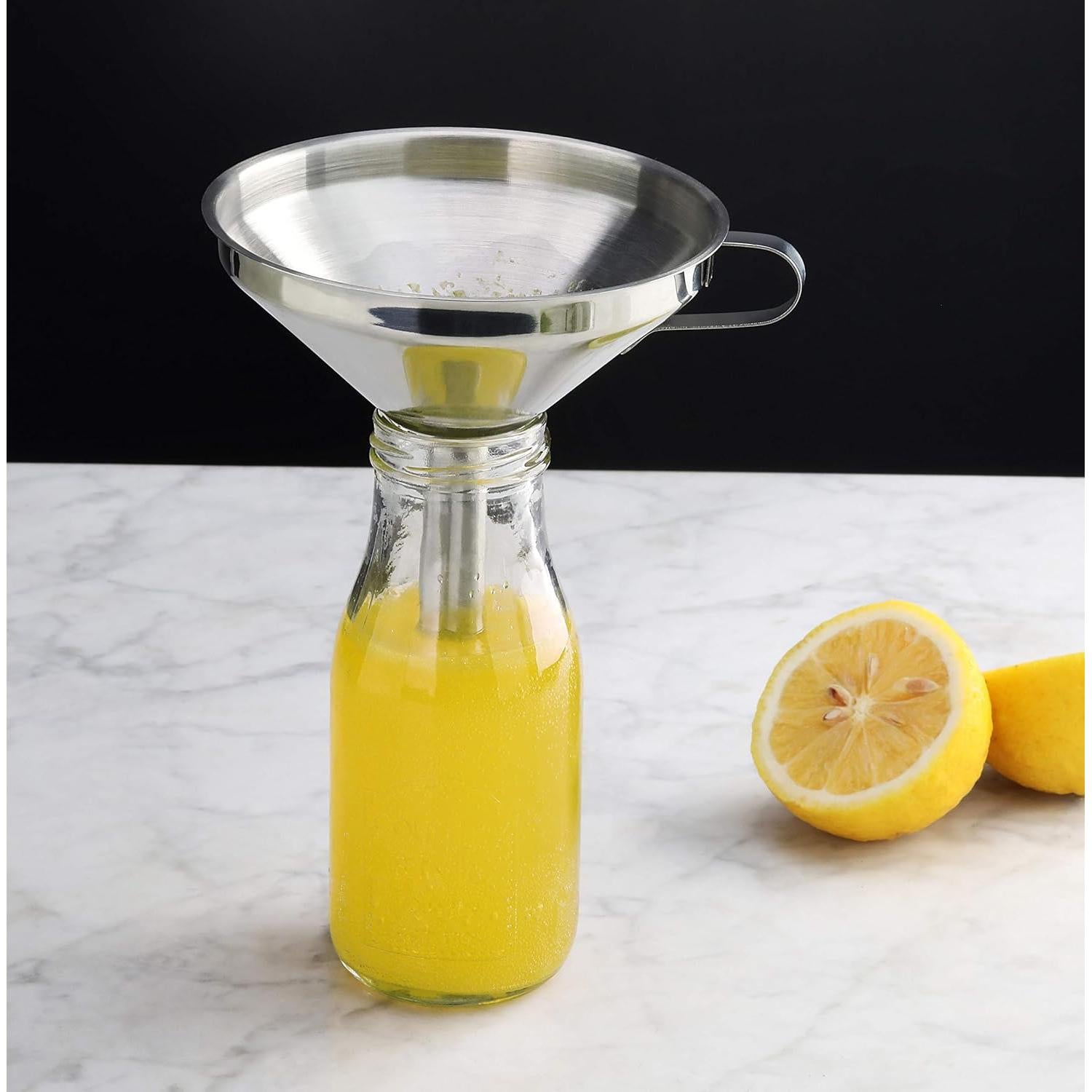 Embudo de Acero Inoxidable New Star 12,7 cm con Colador