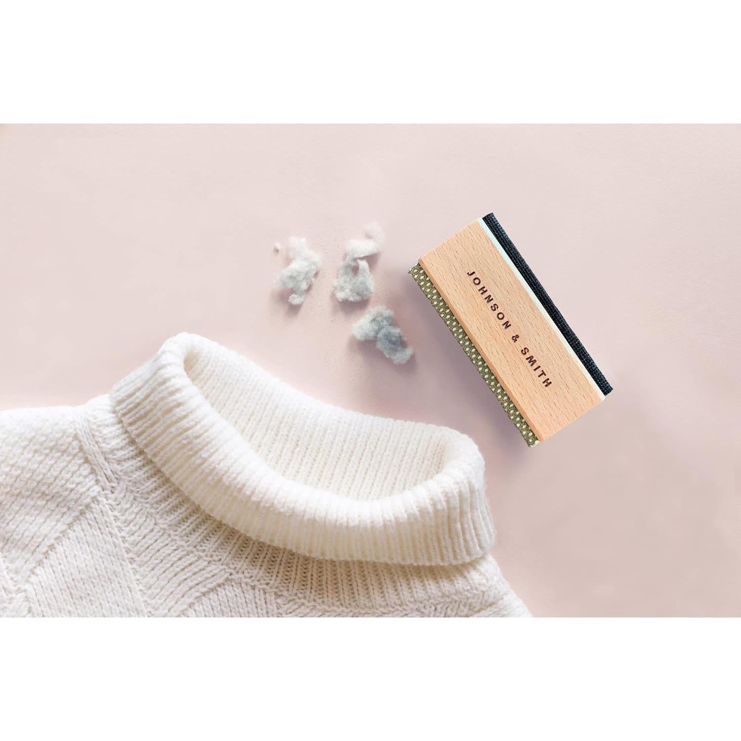 Johnson & Smith Sweater Comb - Double Sided Sweater Shaver Lint Scraper - Easy Grip Cashmere Comb - Multifunction Fabric Clothes Shaver Cashmere Pill Remover - Travel Pilling Remover Brush with Pouch