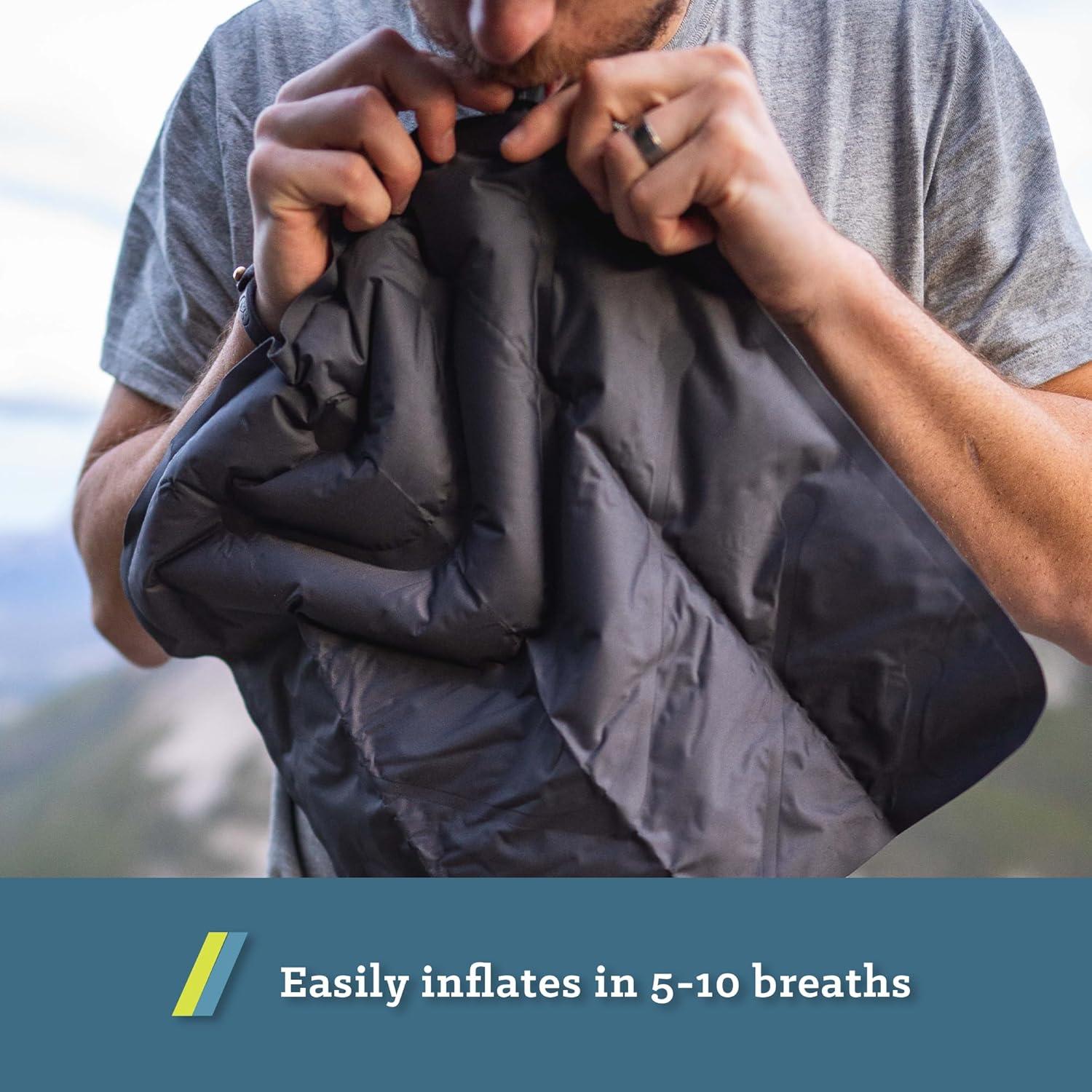 Cojín Inflable Klymit V para Acampar y Gradas, Gris