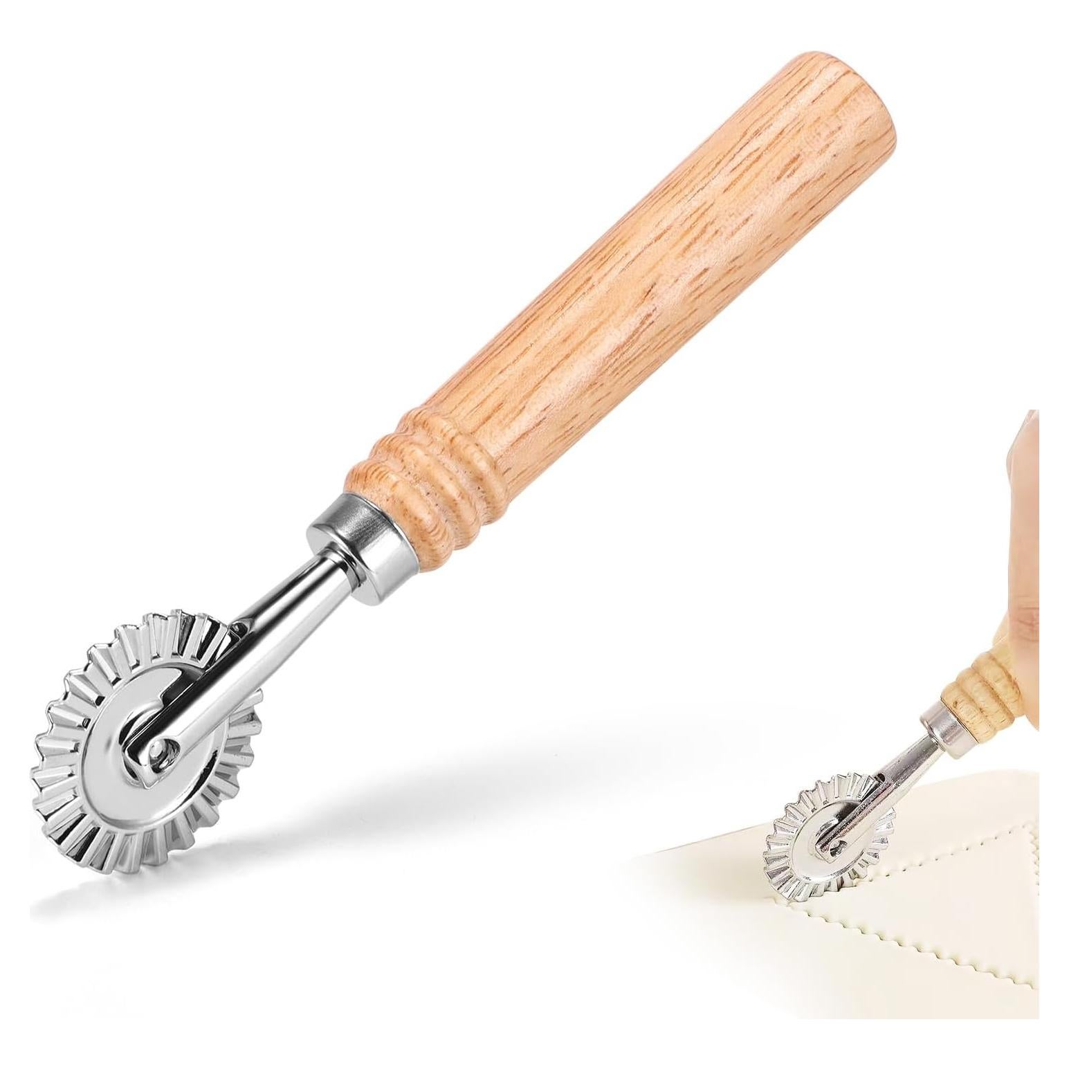 Cortador de Masa SHANGSKY con Mango de Madera 16 cm