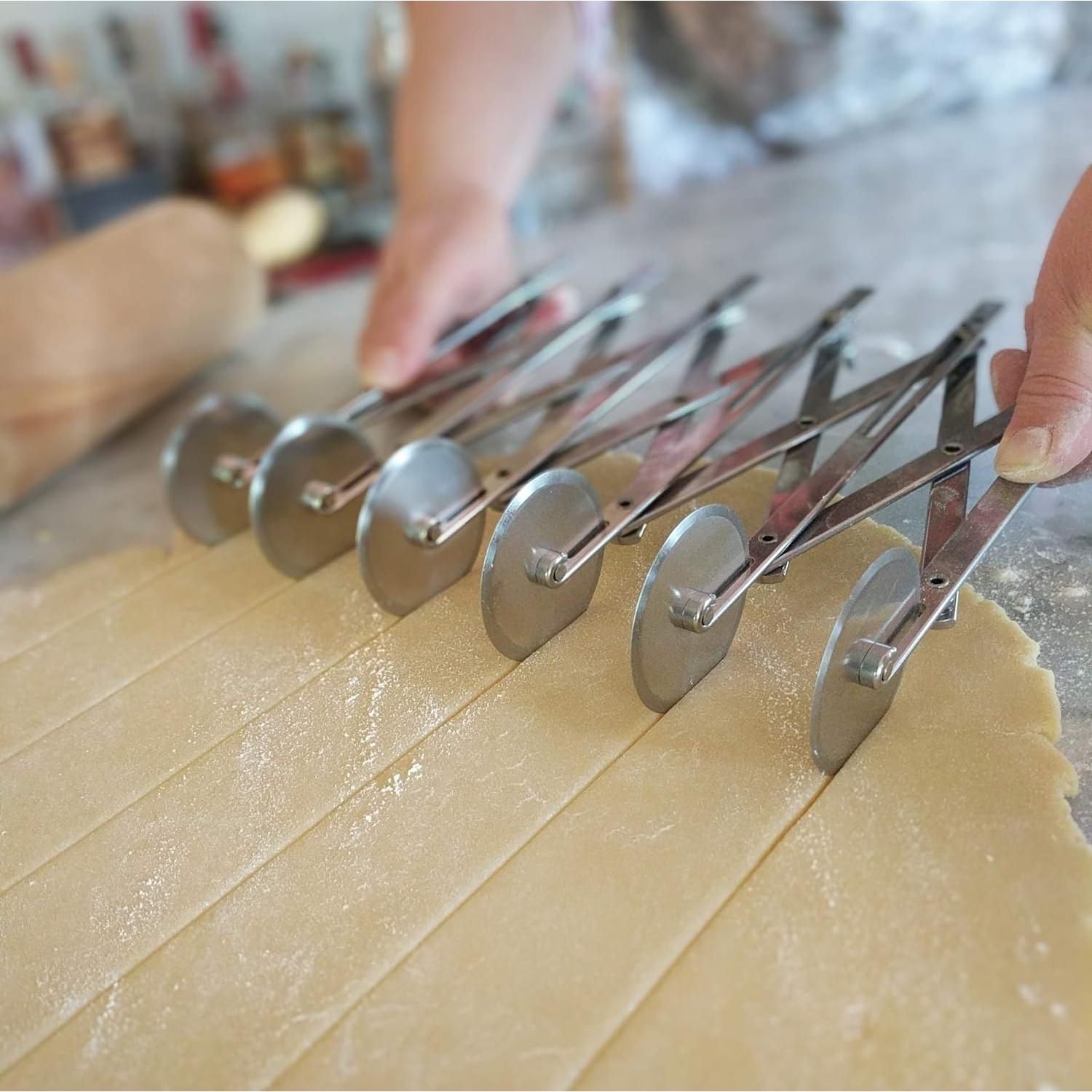 Cortador de Pastelería Expandible Ateco 6 Ruedas 5,08 cm