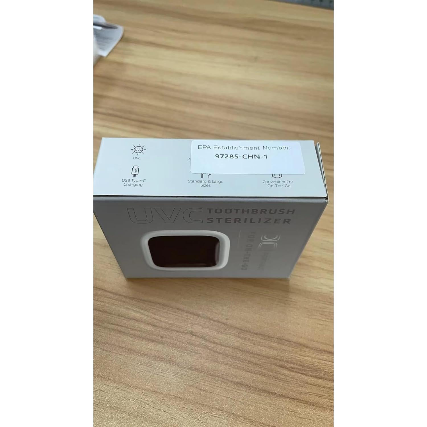 Soporte desinfectante UV-C para cepillos de dientes SwanKiss