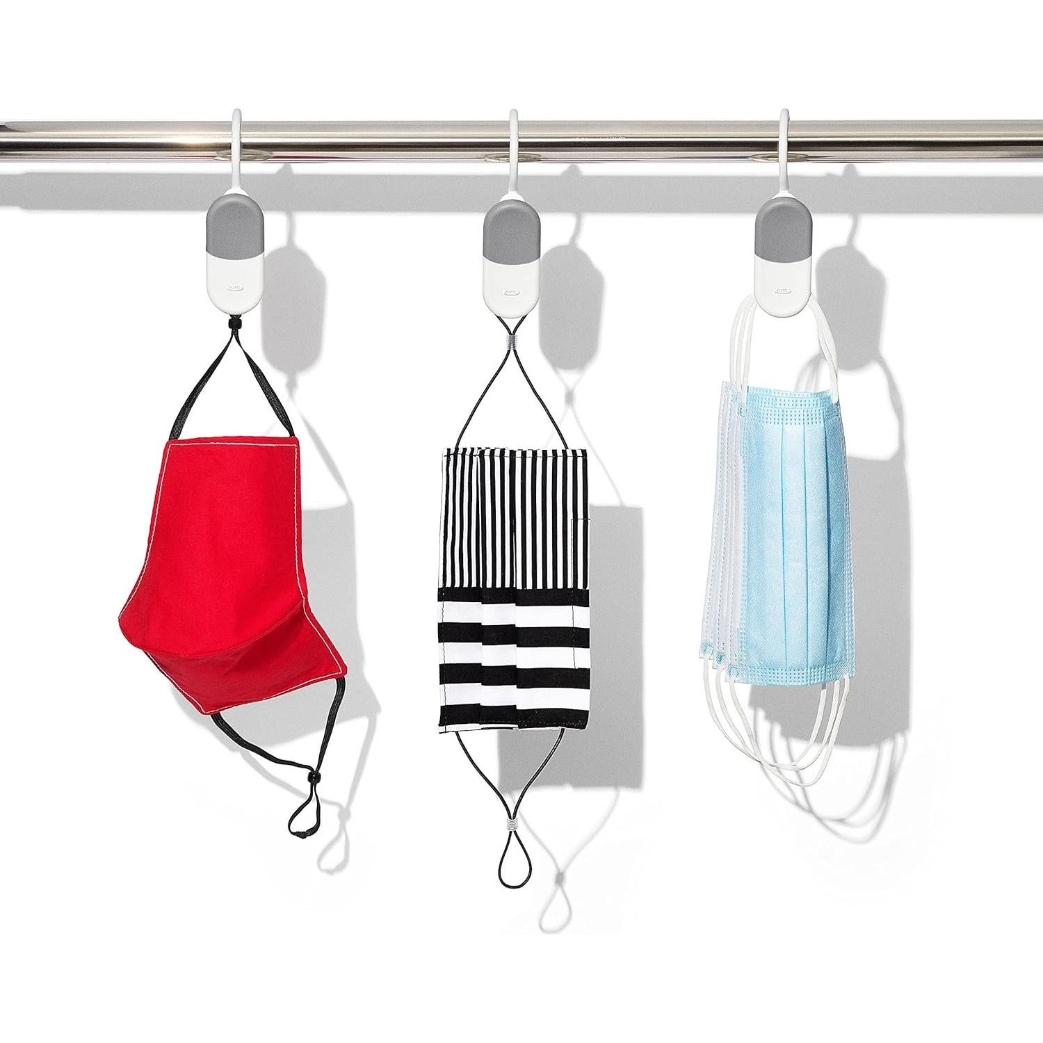 OXO Good Grips Juego de 3 Clips Colgantes Blancos 12cm