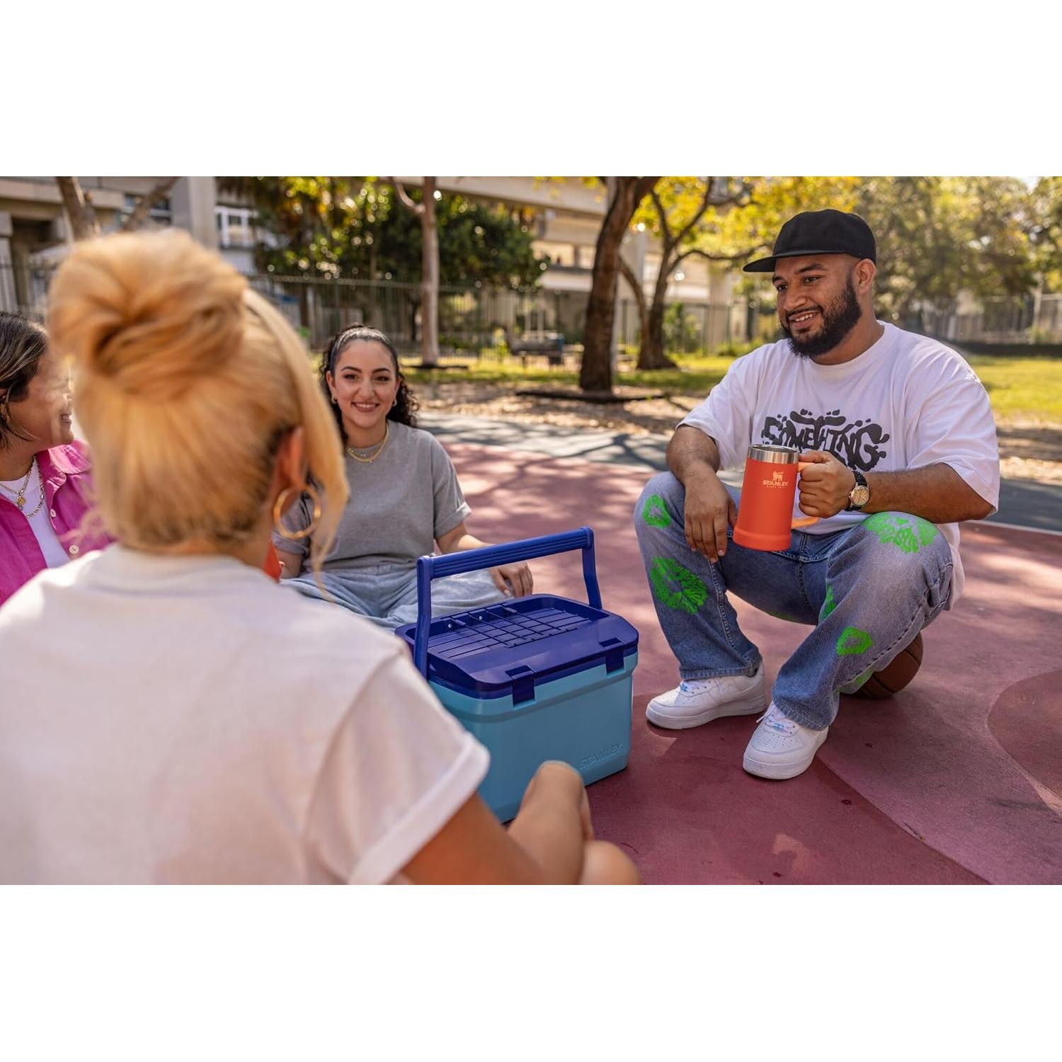 Taza de Cerveza Stanley Adventure 710 ml Aislada Tigerlily