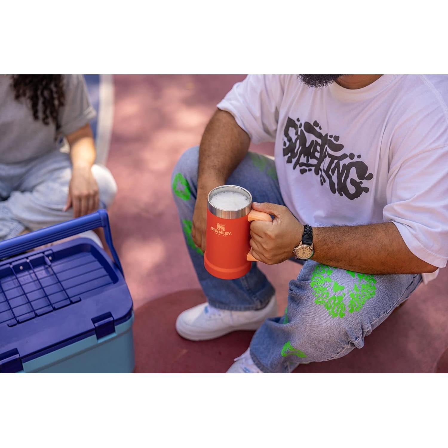 Taza de Cerveza Stanley Adventure 710 ml Aislada Tigerlily