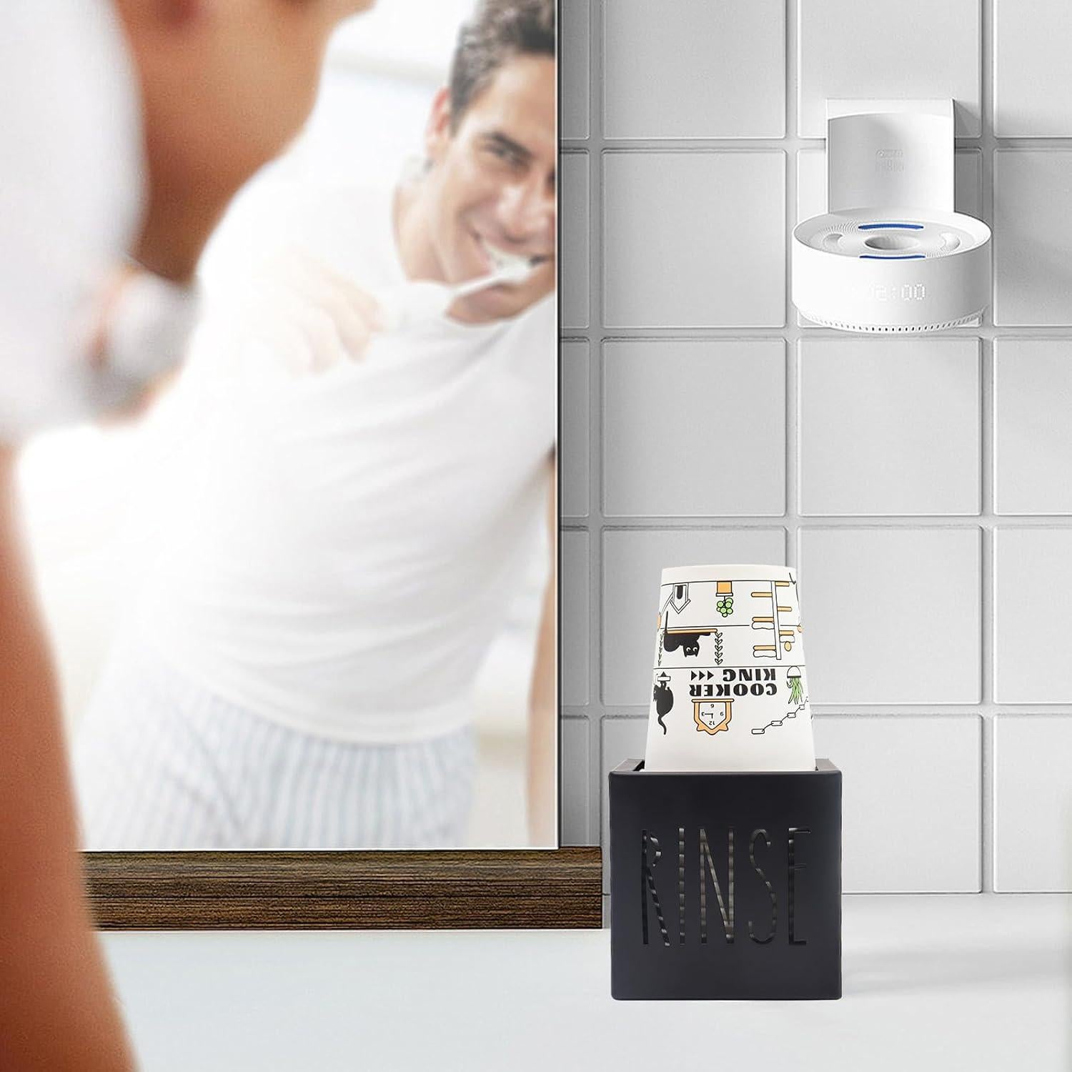 Dispensador de Tazas Dixie Metal 8.8 cm para Baño