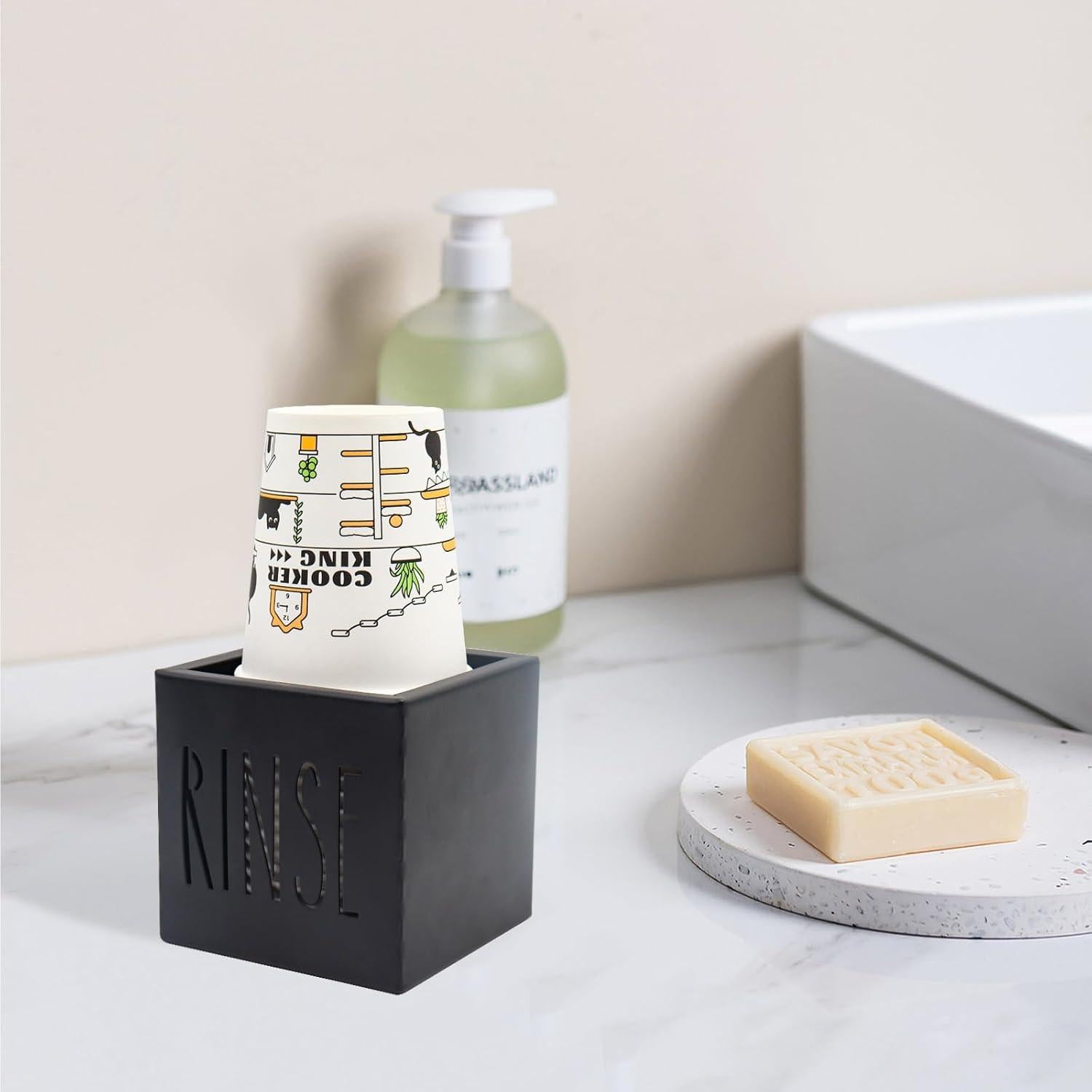 Dispensador de Tazas Dixie Metal 8.8 cm para Baño