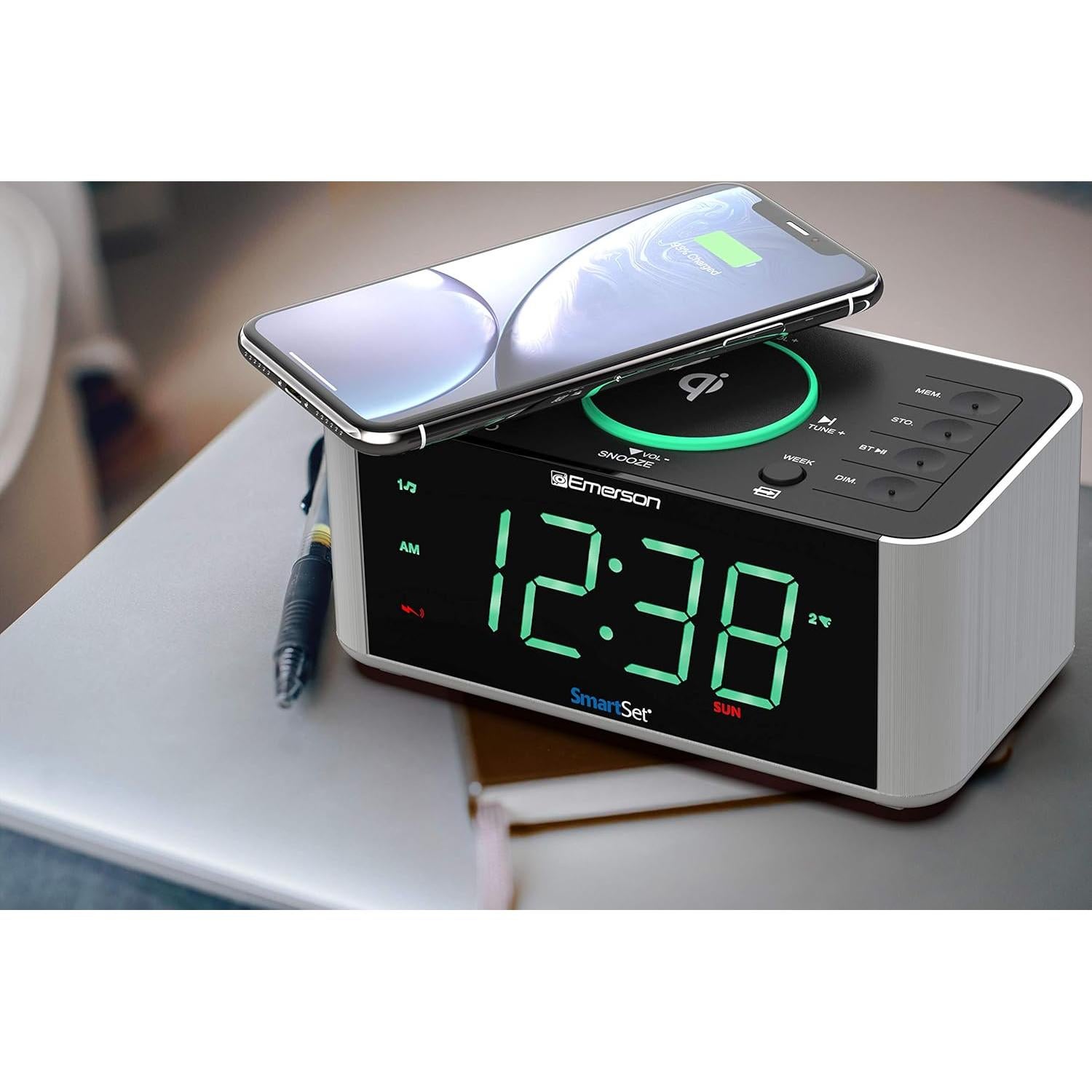Reloj Despertador Emerson ER100202 con Carga Inalámbrica y Bluetooth