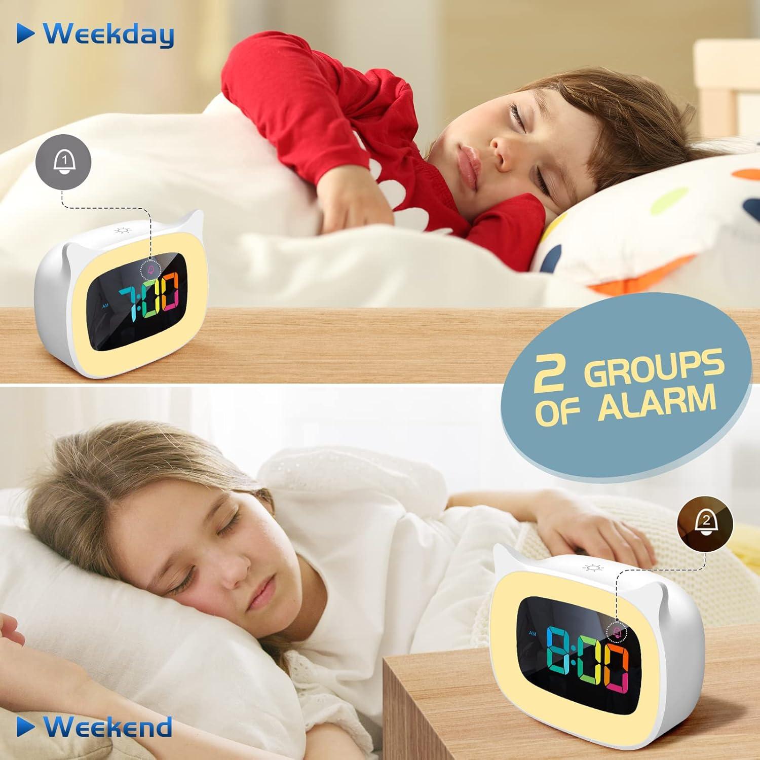 Reloj Despertador SMOUPING Gato con Luz Nocturna RGB