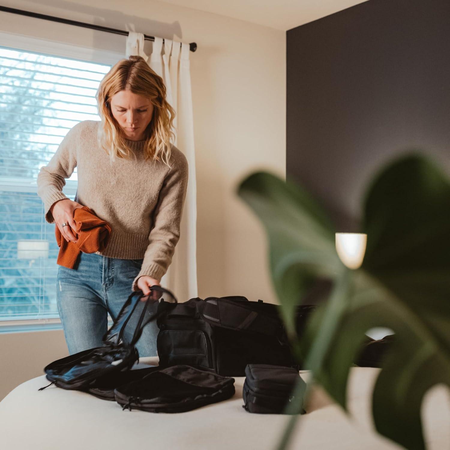 Cubes de Empaque Medianos NOMATIC para Viaje Negro