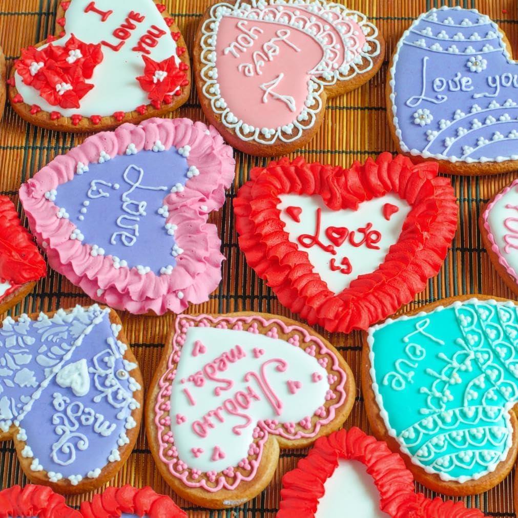 Juego de Cortadores de Galletas Corazón BYkooc 8 Piezas