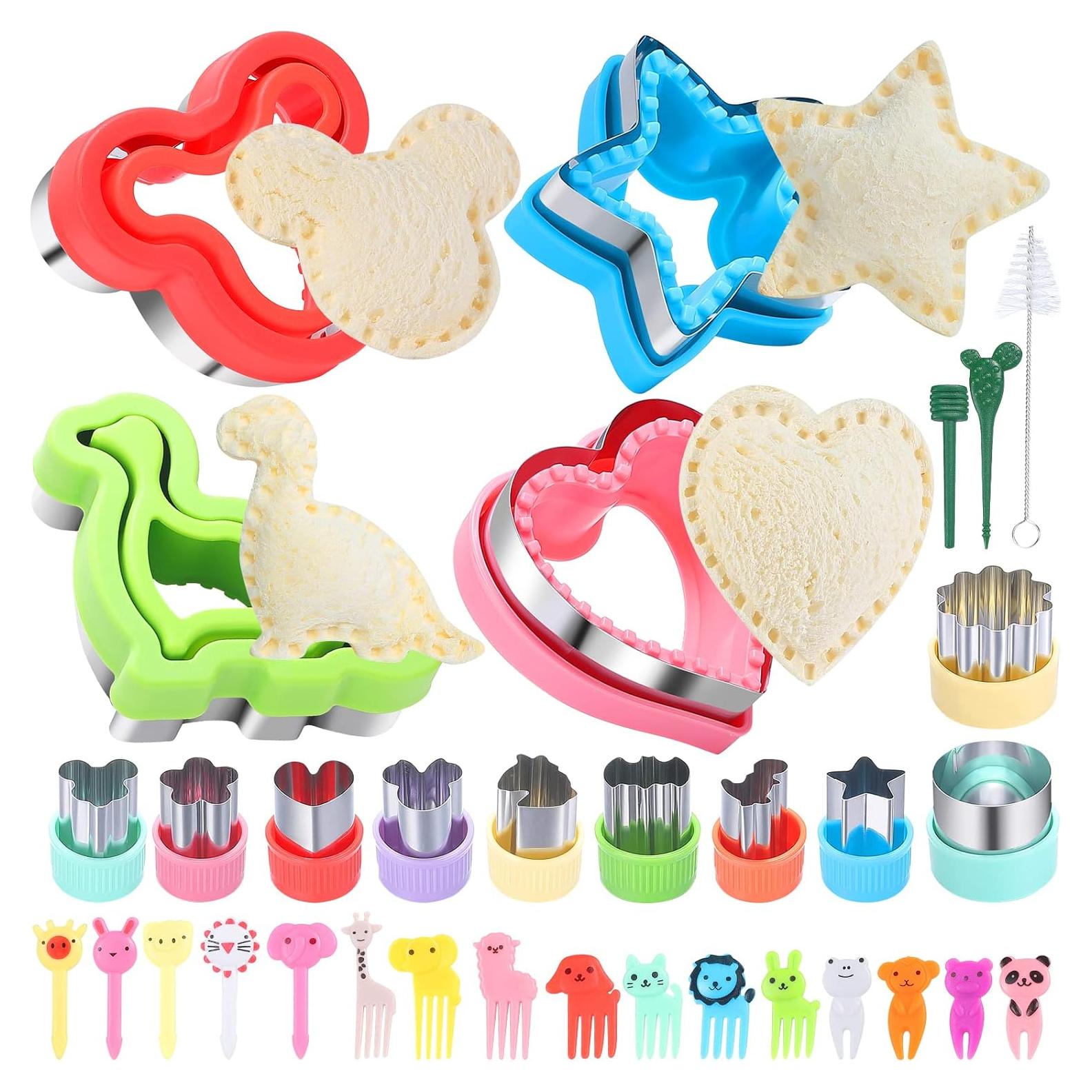 Juego de Cortadores y Selladores de Sándwich BakingWorld 14 Piezas