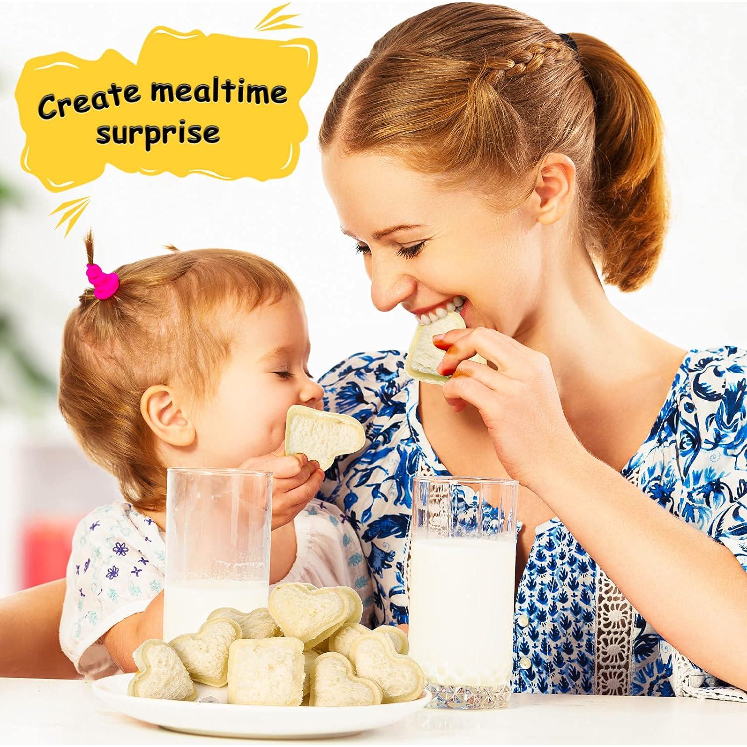 Juego de 9 Cortadores de Sándwich y Frutas Mimorou