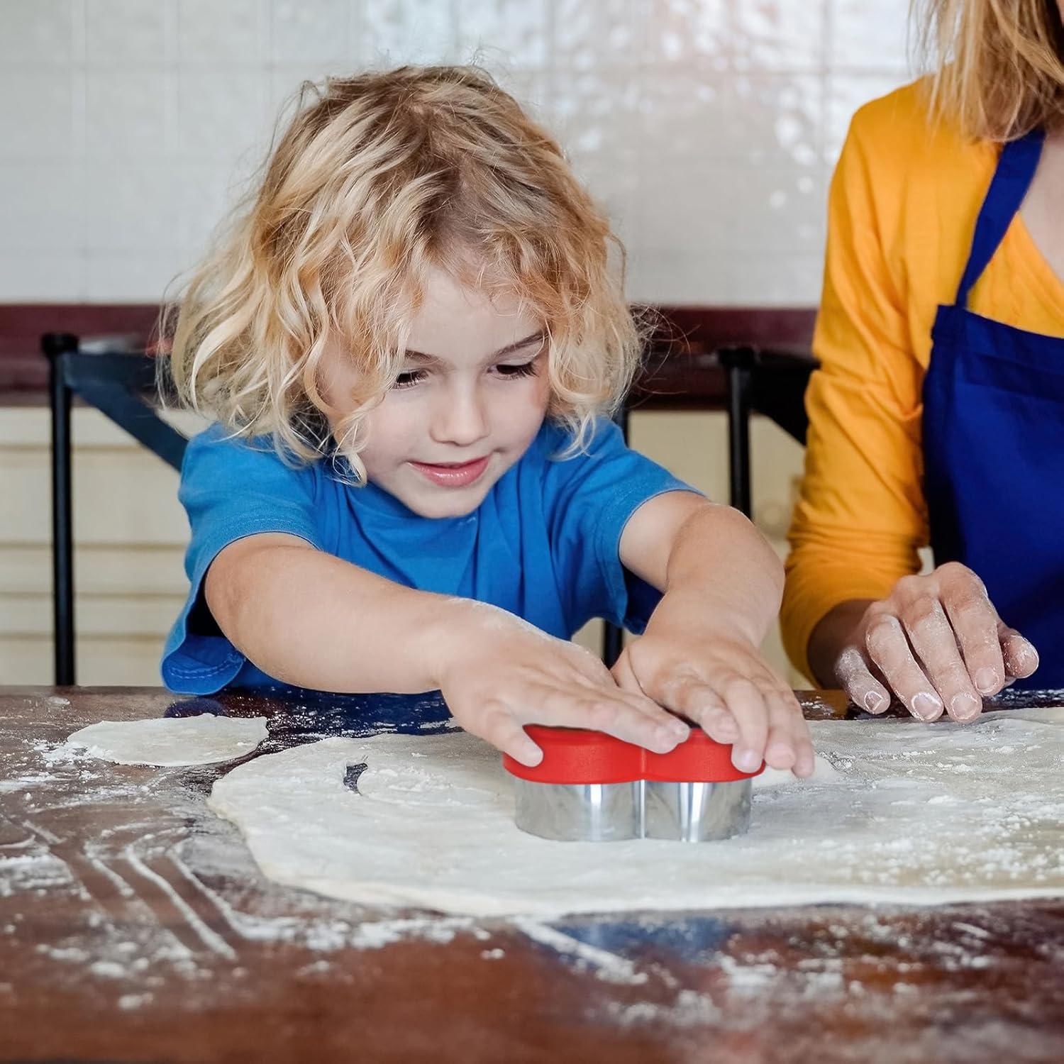 Juego de Cortadores de Galletas Corazón YomiFamily 10 Pzas