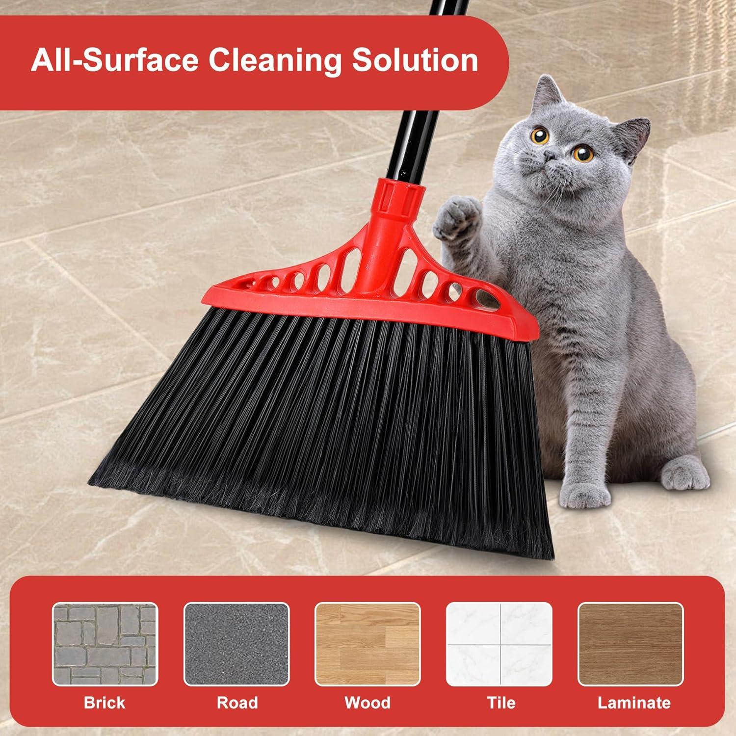 Escoba de Uso Pesado Tiumso 55" Negra y Roja para Exteriores