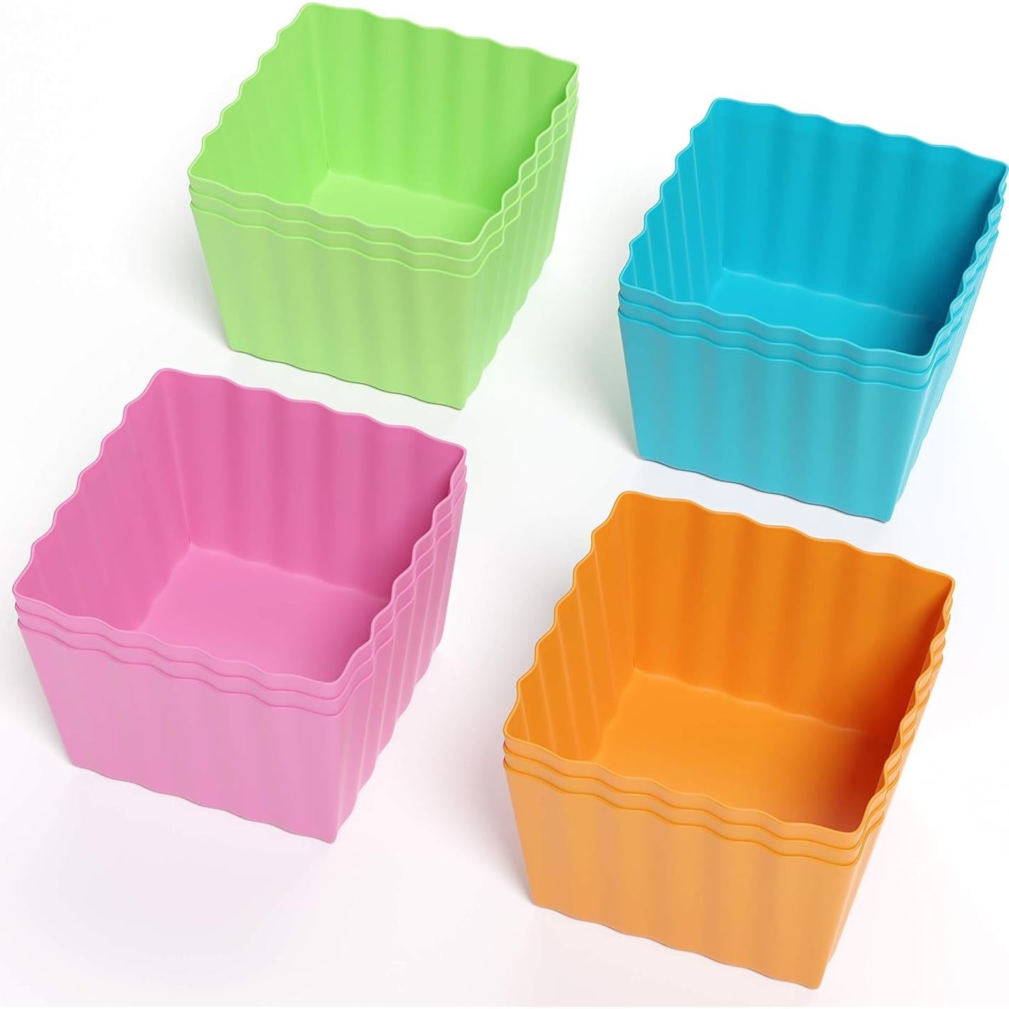 Moldes Cuadrados de Silicona Bakerpan - Set de 12