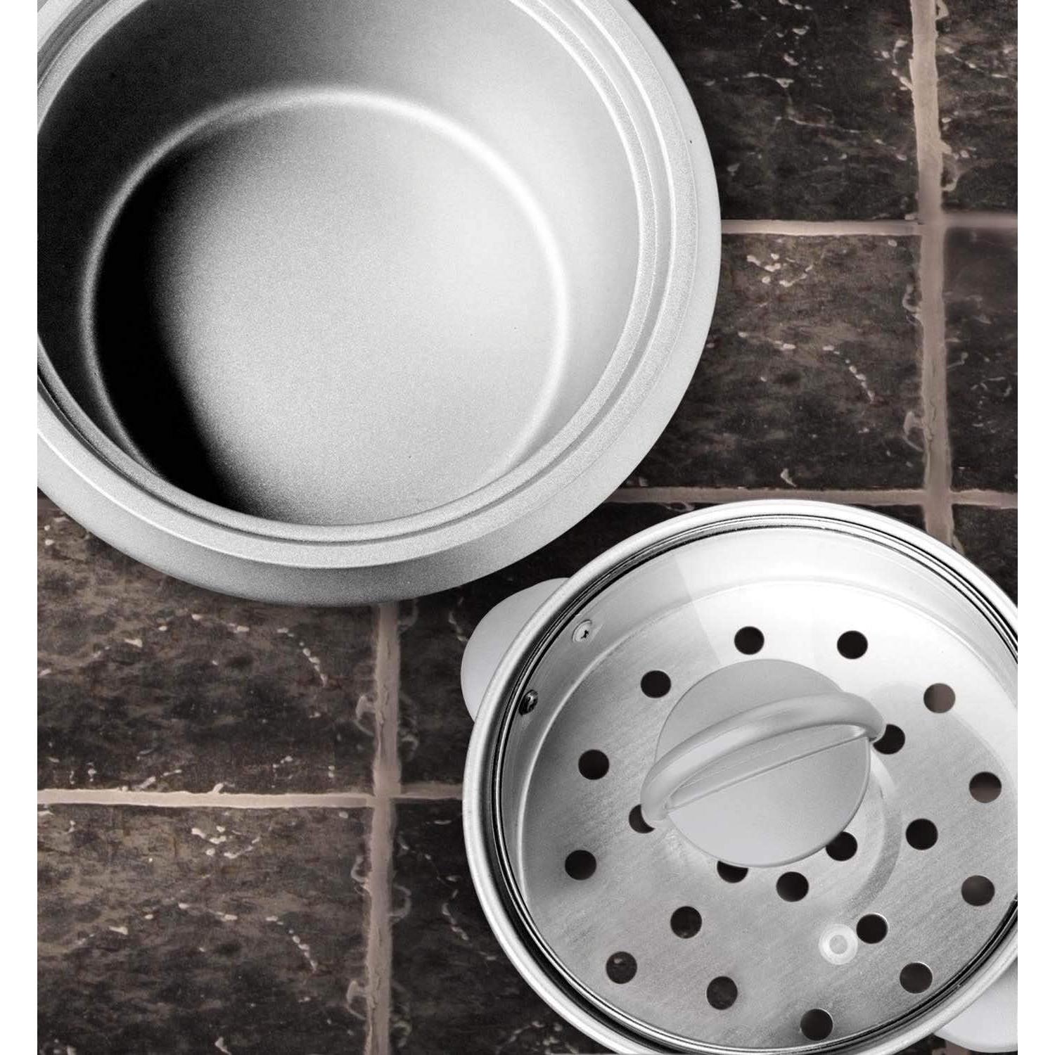 Oster 6-Cup Rice Cooker with Steamer, Red (004722-000-000)