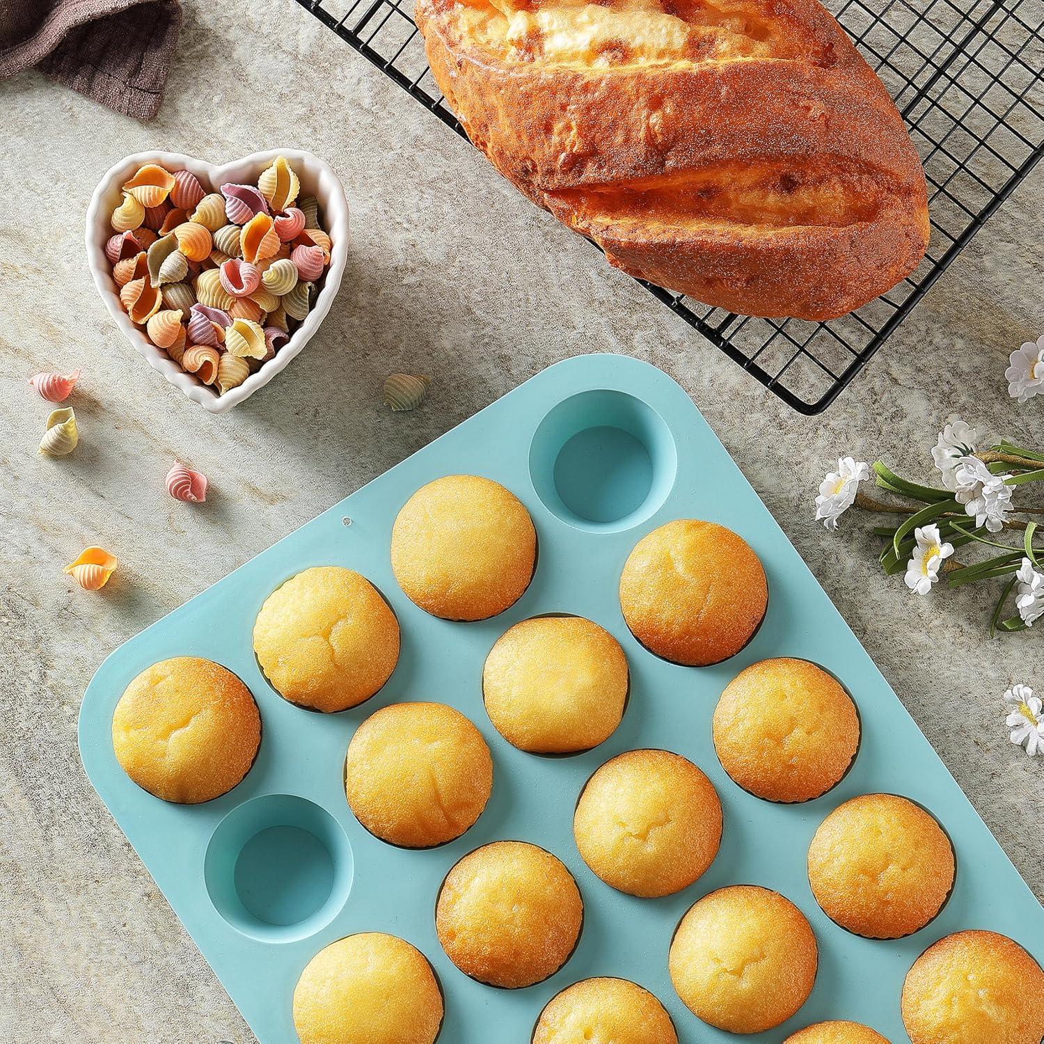 Juego de 2 Moldes de Silicona Little Cook 24 Tazas