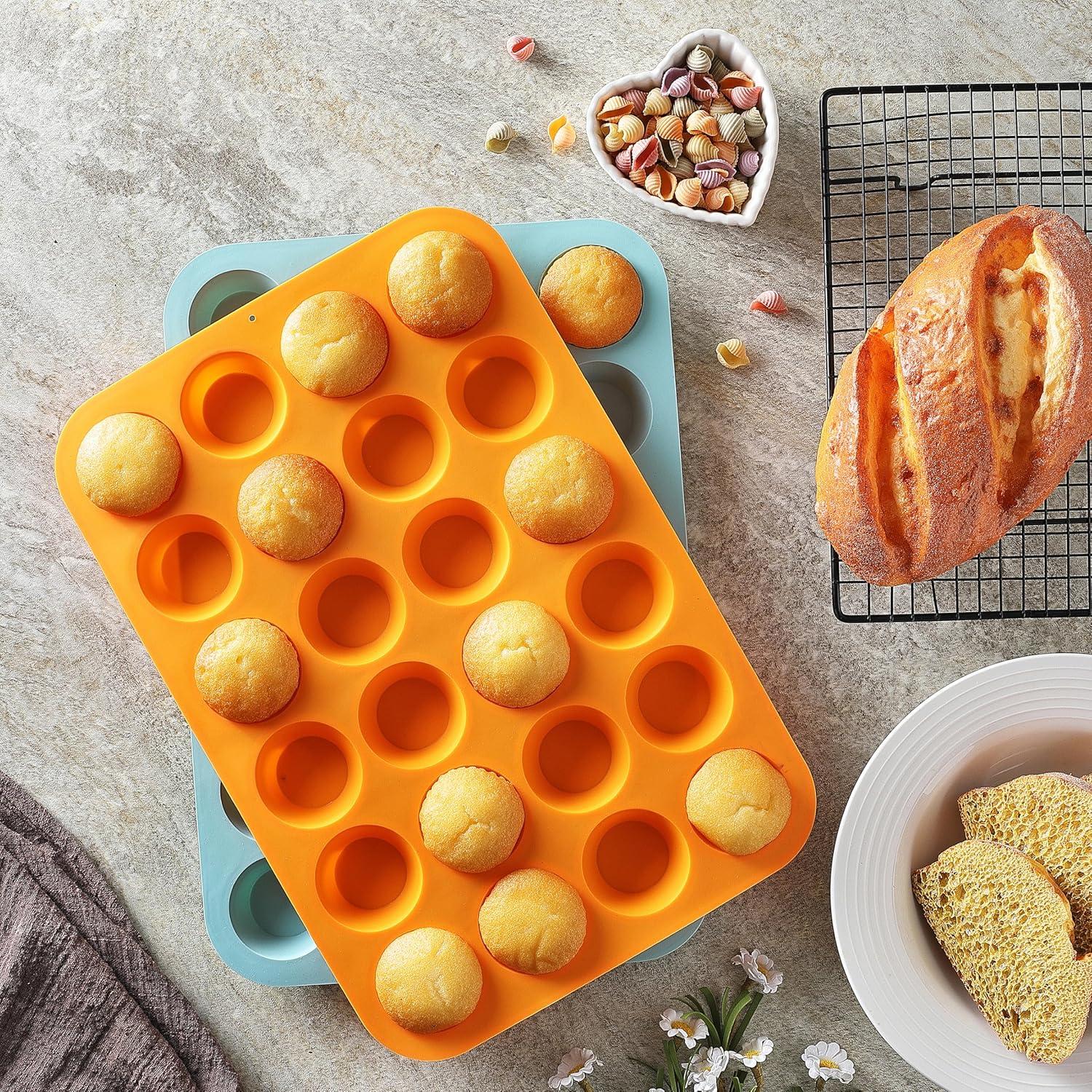 Juego de 2 Moldes de Silicona Little Cook 24 Tazas