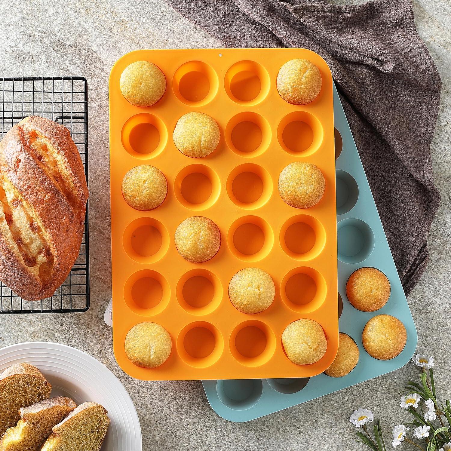 Juego de 2 Moldes de Silicona Little Cook 24 Tazas