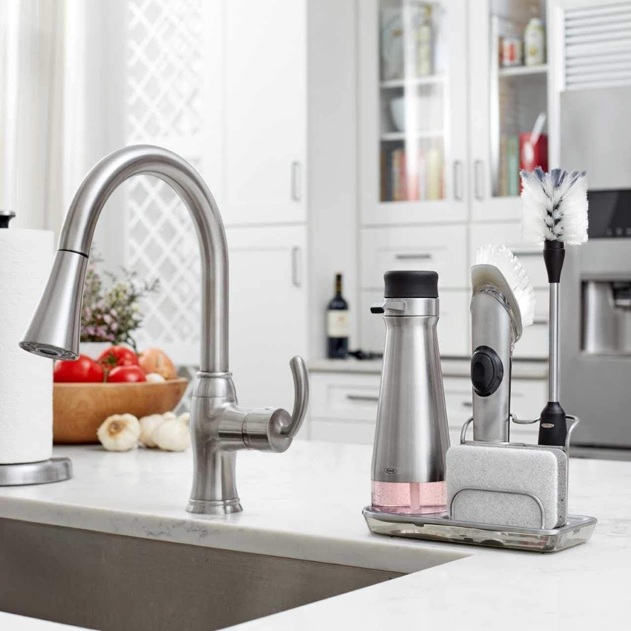 Cepillo de Platos OXO SteeL con Dispensador de Jabón 27 cm