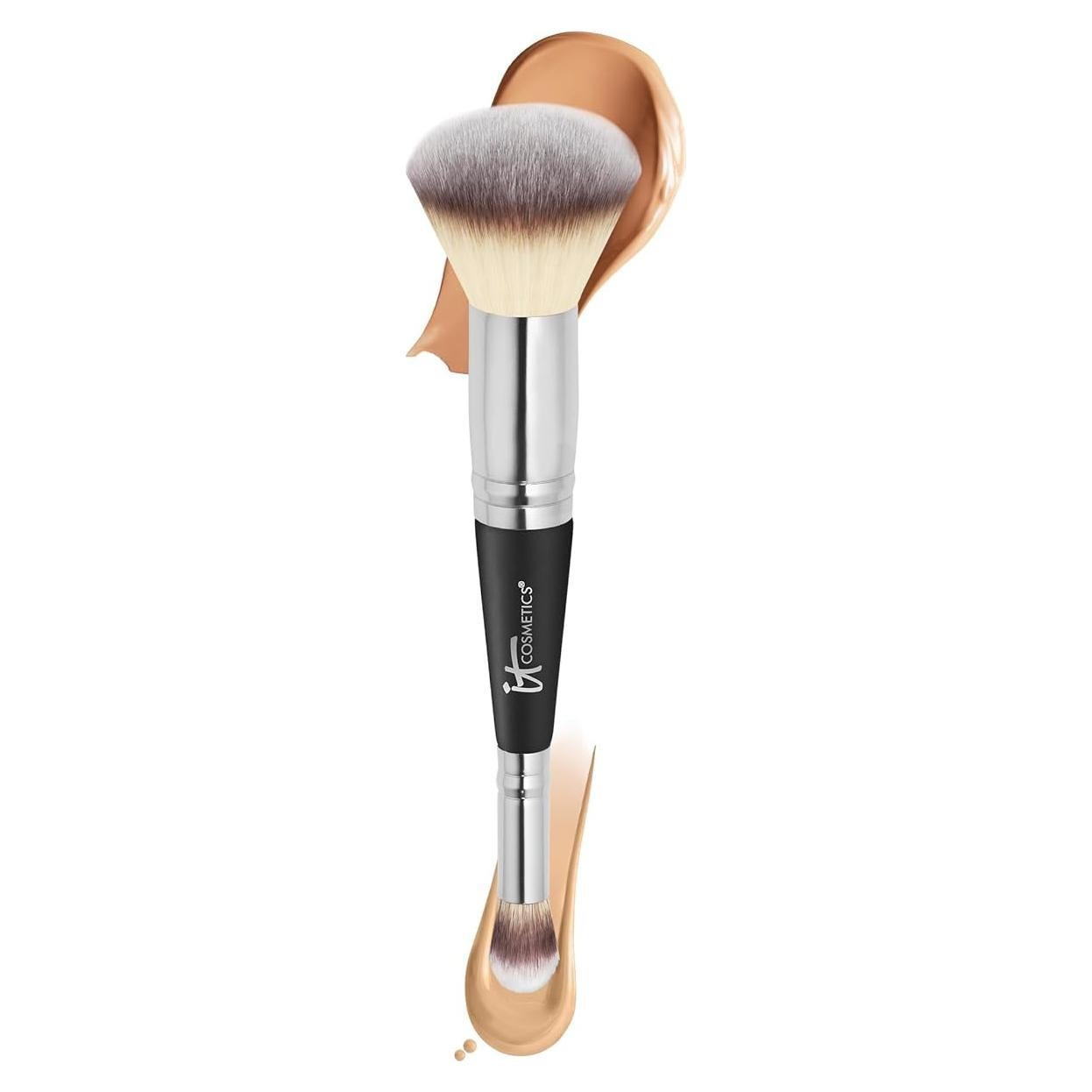 Brocha IT Cosmetics Heavenly Luxe #7 para Base y Corrector