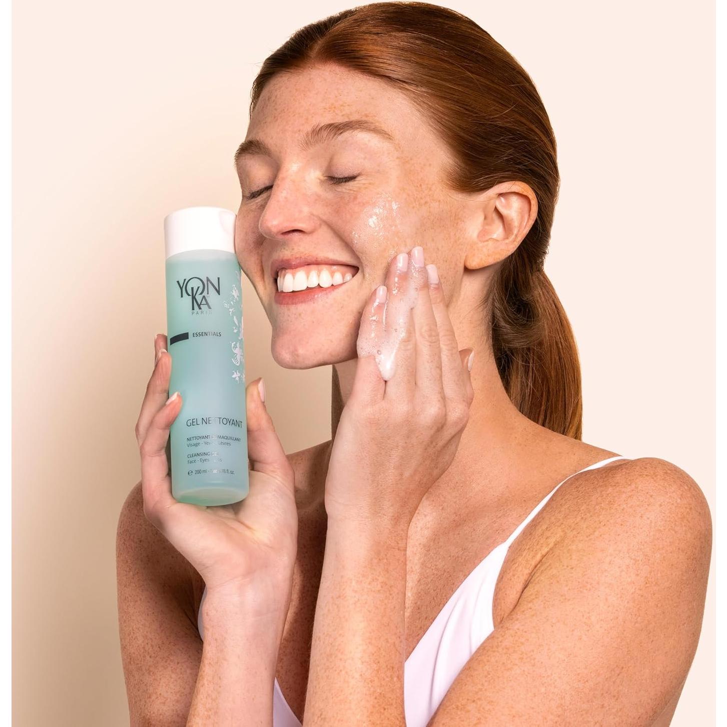 Yonka Gel Limpiador Facial 200 ml Suave para Piel Grasa