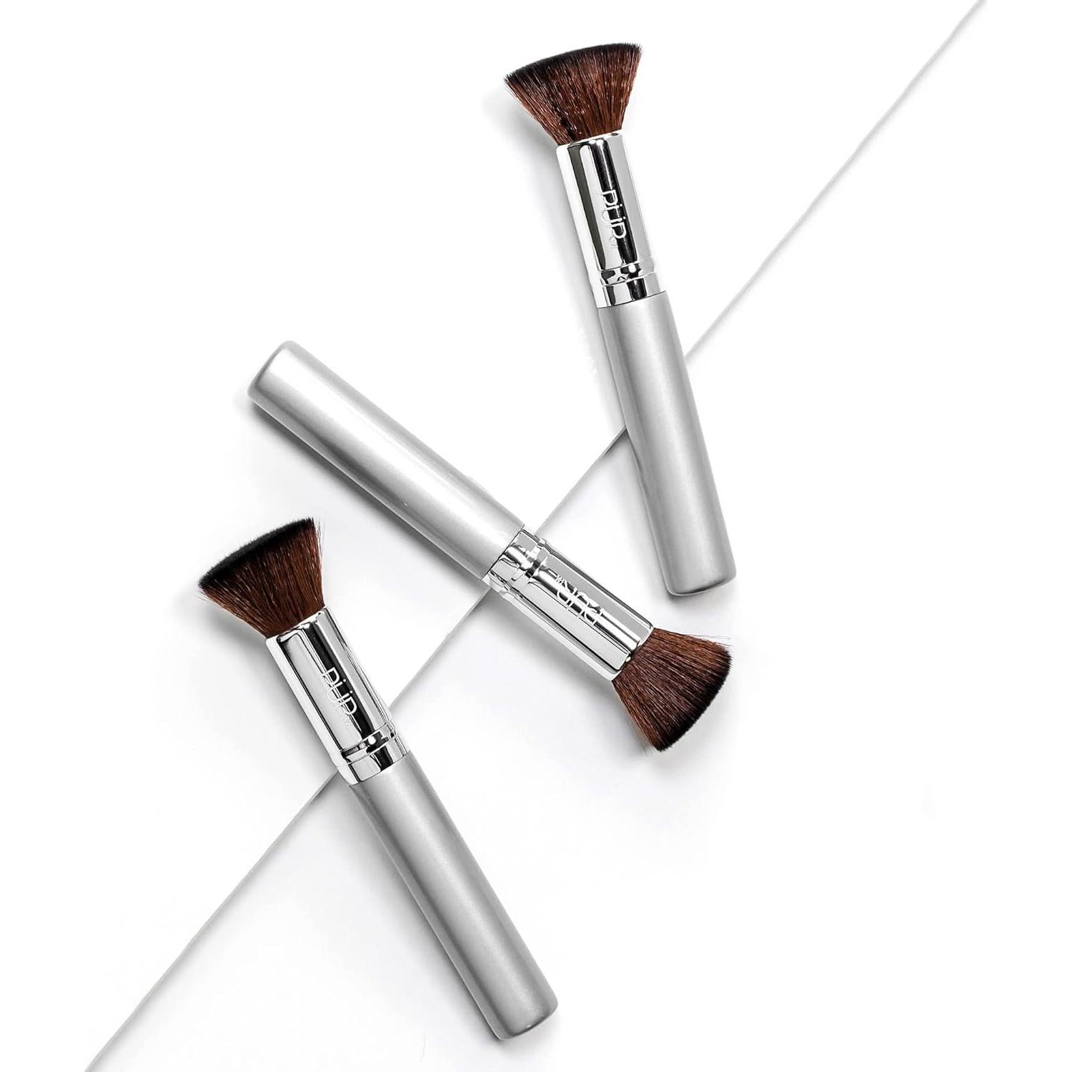 Brocha de Maquillaje Chisel PÚR Beauty Sintética 18.8 cm