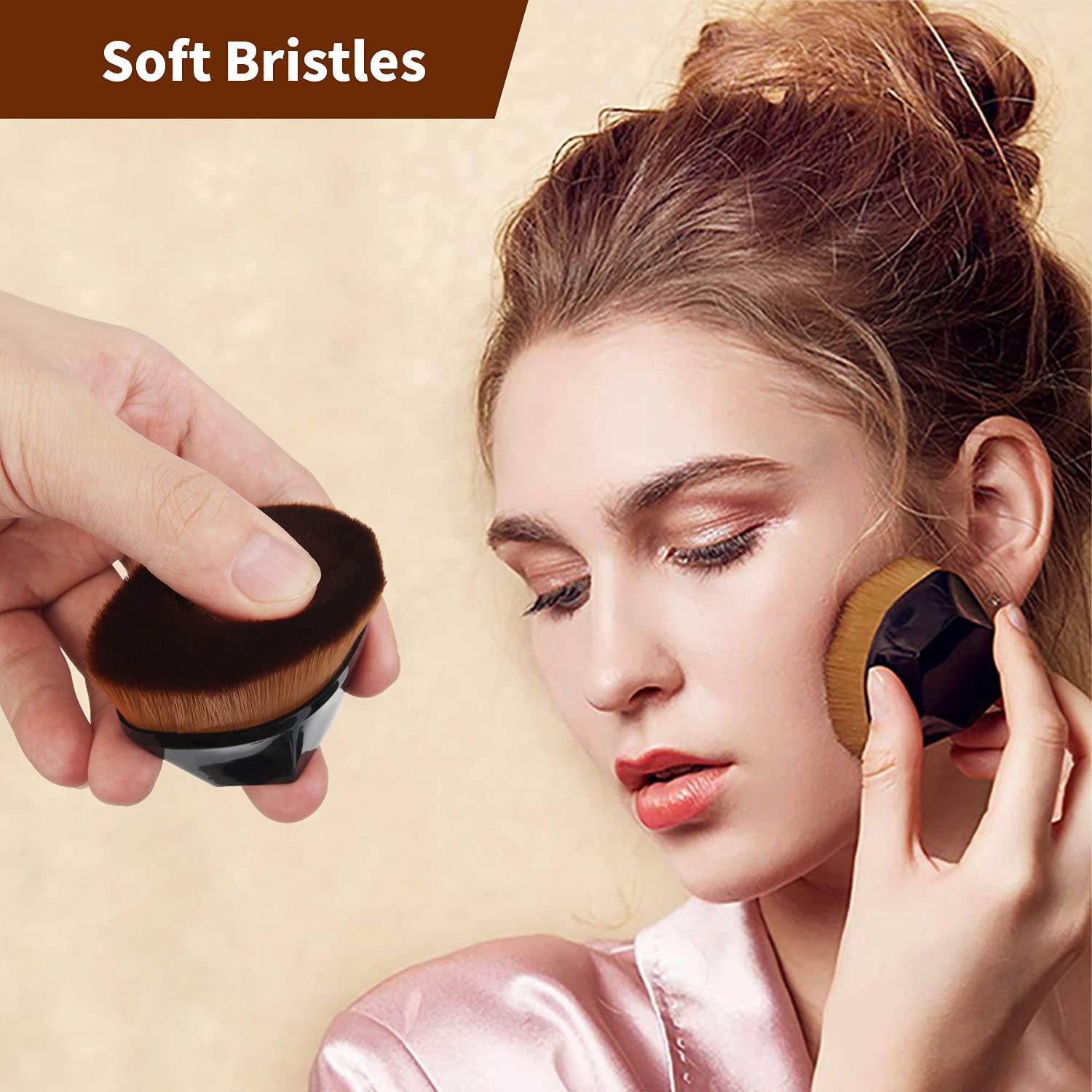 BEAHOT Brocha de Maquillaje Kabuki 4 Piezas con Estuche