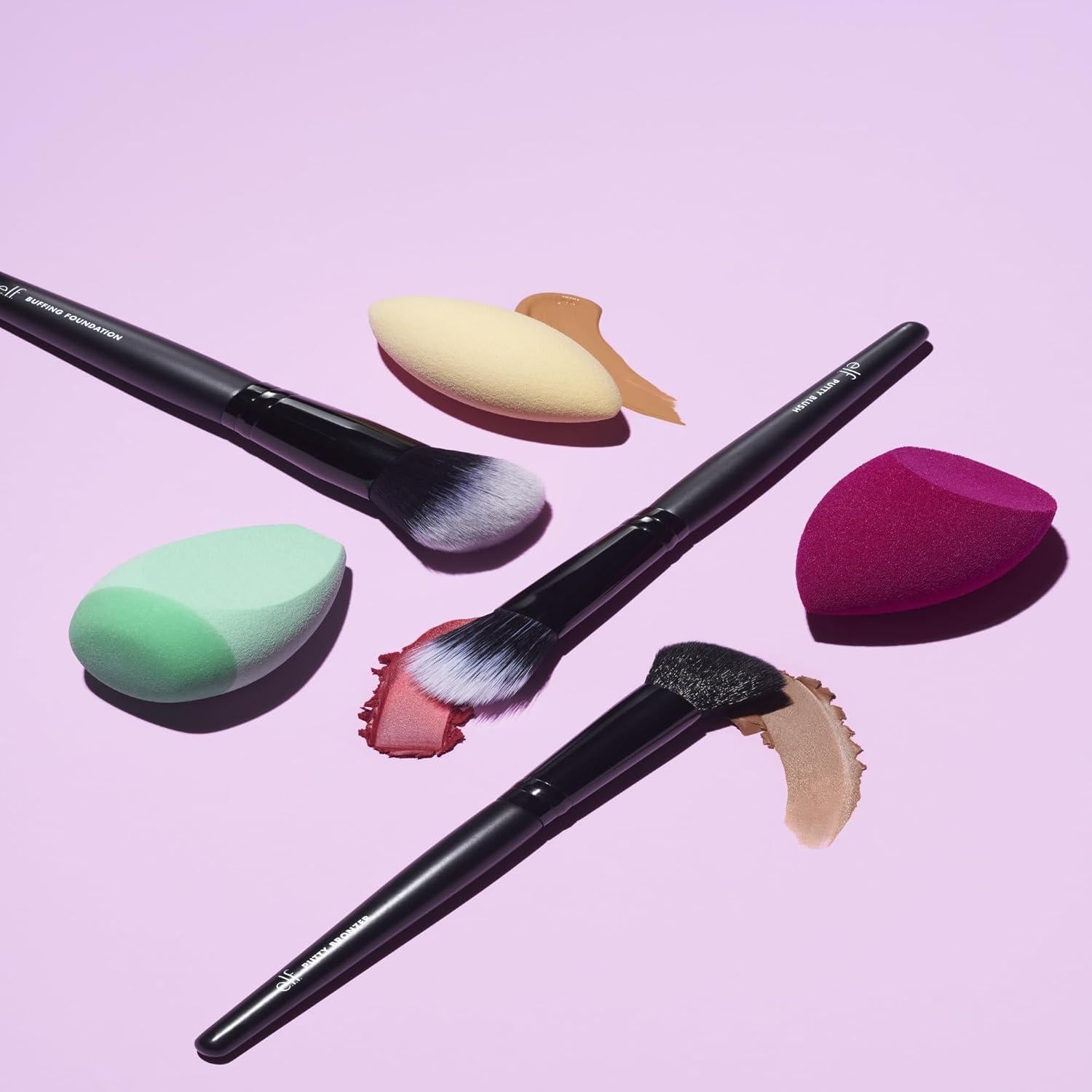 Brocha de Fundación Buffing e.l.f. Vegana 1 Cuenta Negra