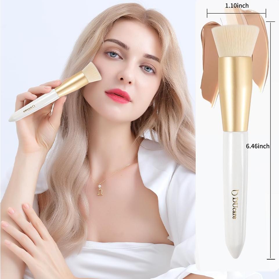 Brocha de Fundación DUcare Kabuki Sintética 17.78 cm