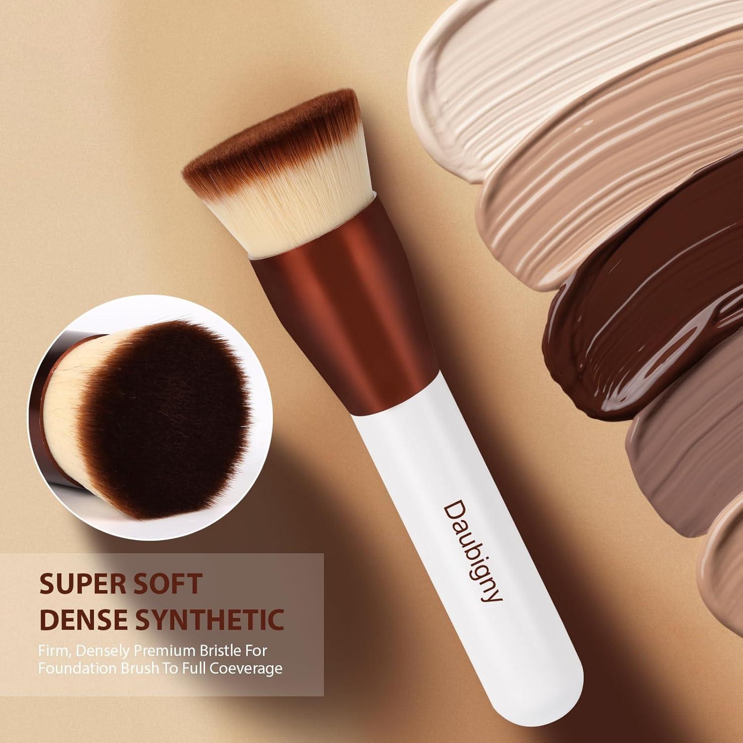 Brocha de Maquillaje Daubigny 3.4 cm Premium Blanca