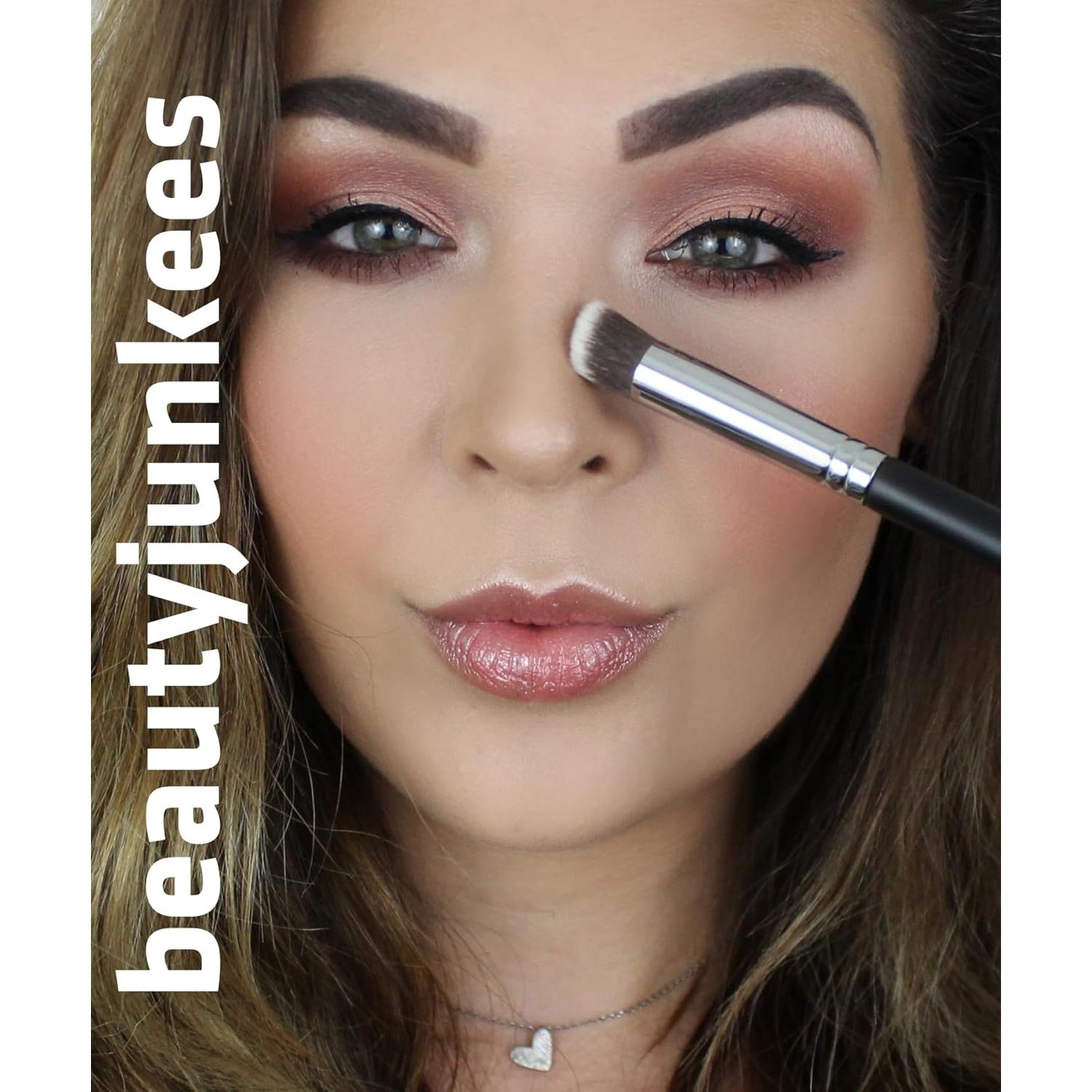 Pincel de Contorno Mini Kabuki Beauty Junkees 17.78 cm